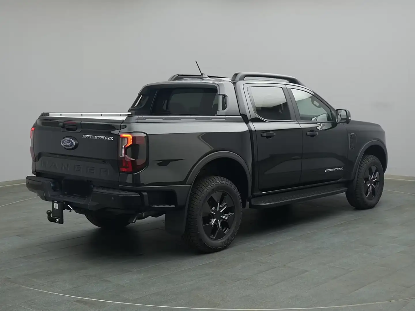 Ford Ranger Ranger 2.3 - STORMTRAK - Hybrid/Benzin Schwarz - 2