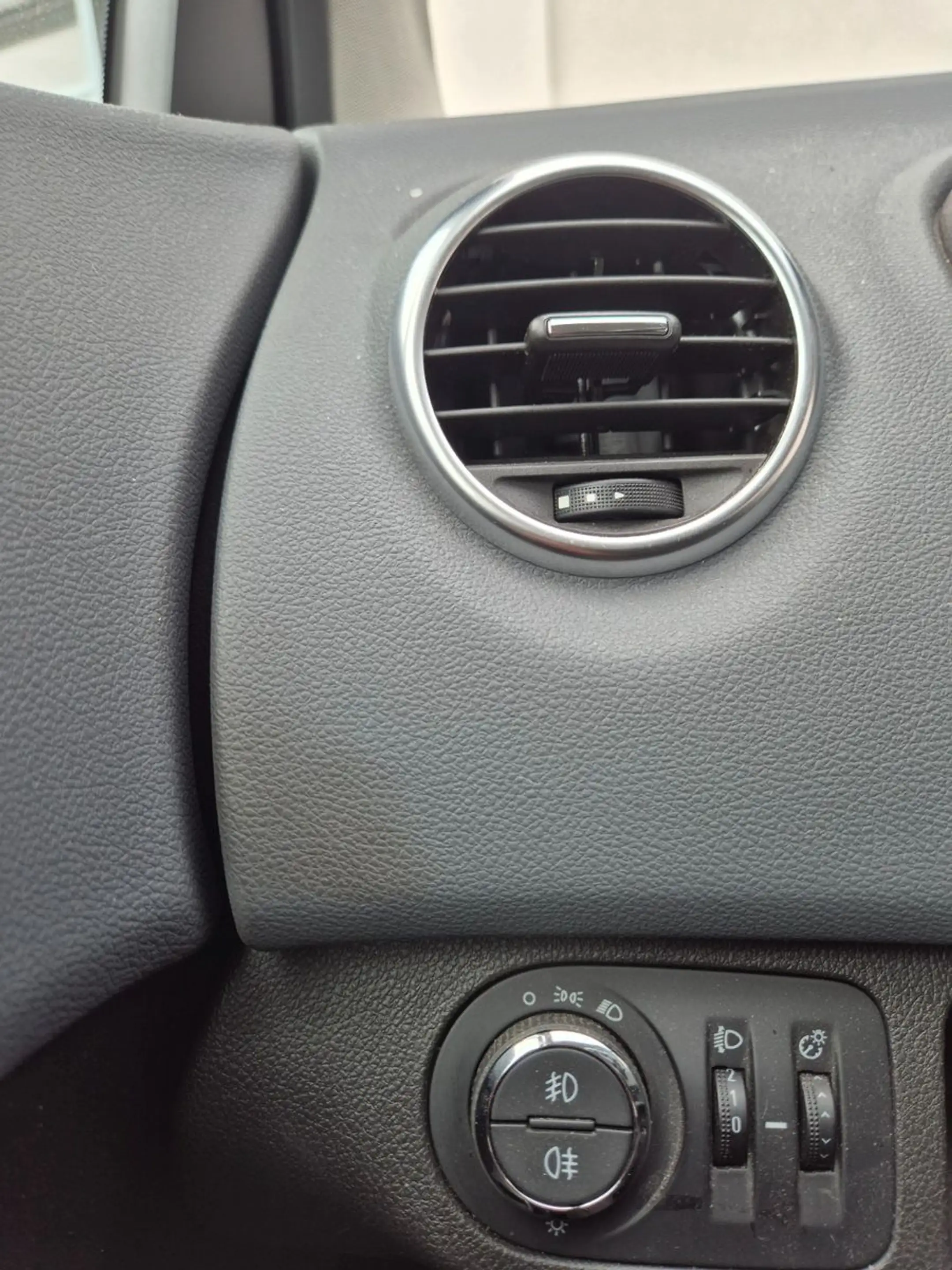 Opel Meriva B, 2.HD, LENKRADHEIZUNG, TEMPOMAT, NAVI — photo 11