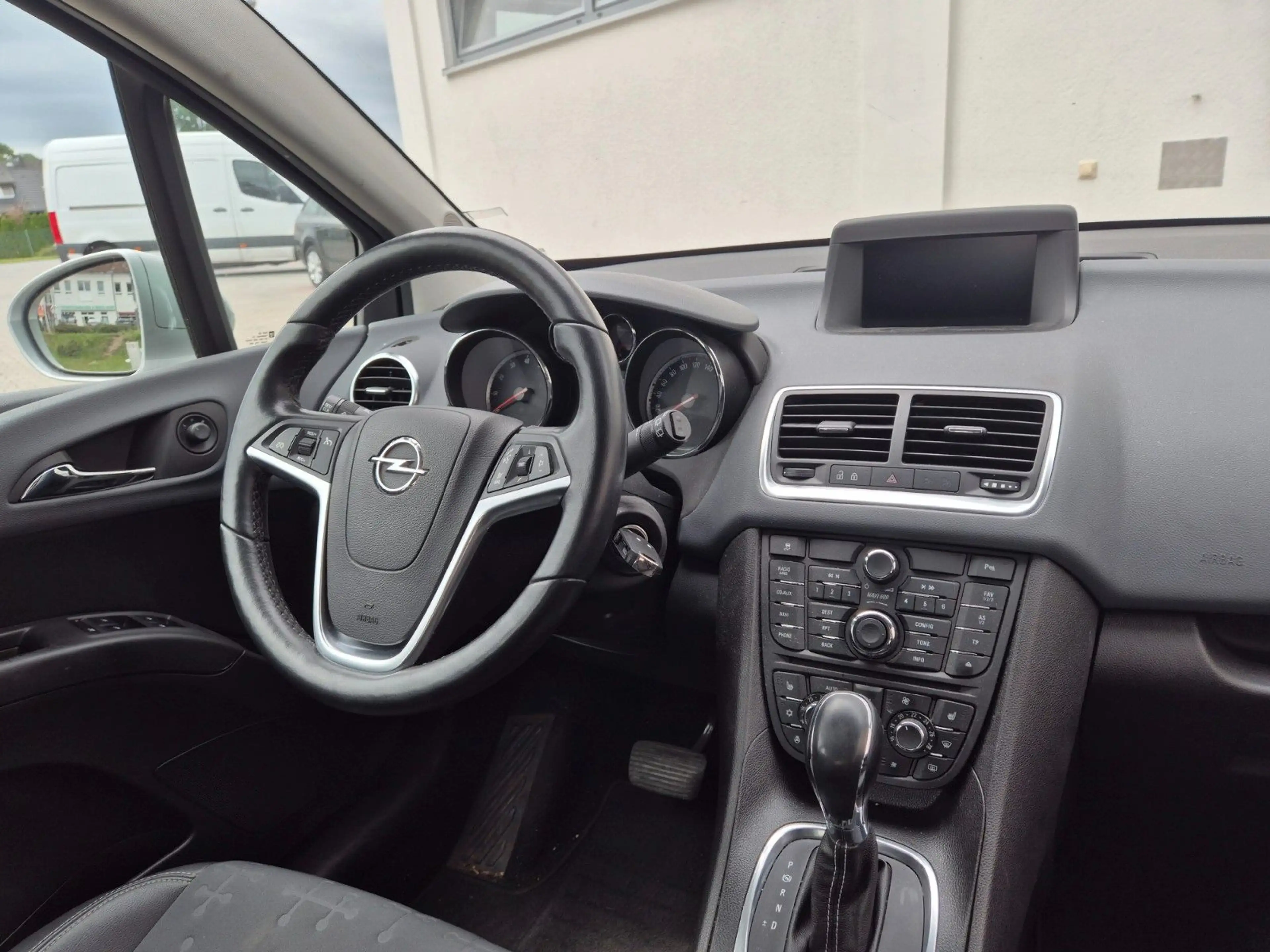 Opel Meriva B, 2.HD, LENKRADHEIZUNG, TEMPOMAT, NAVI — photo 5