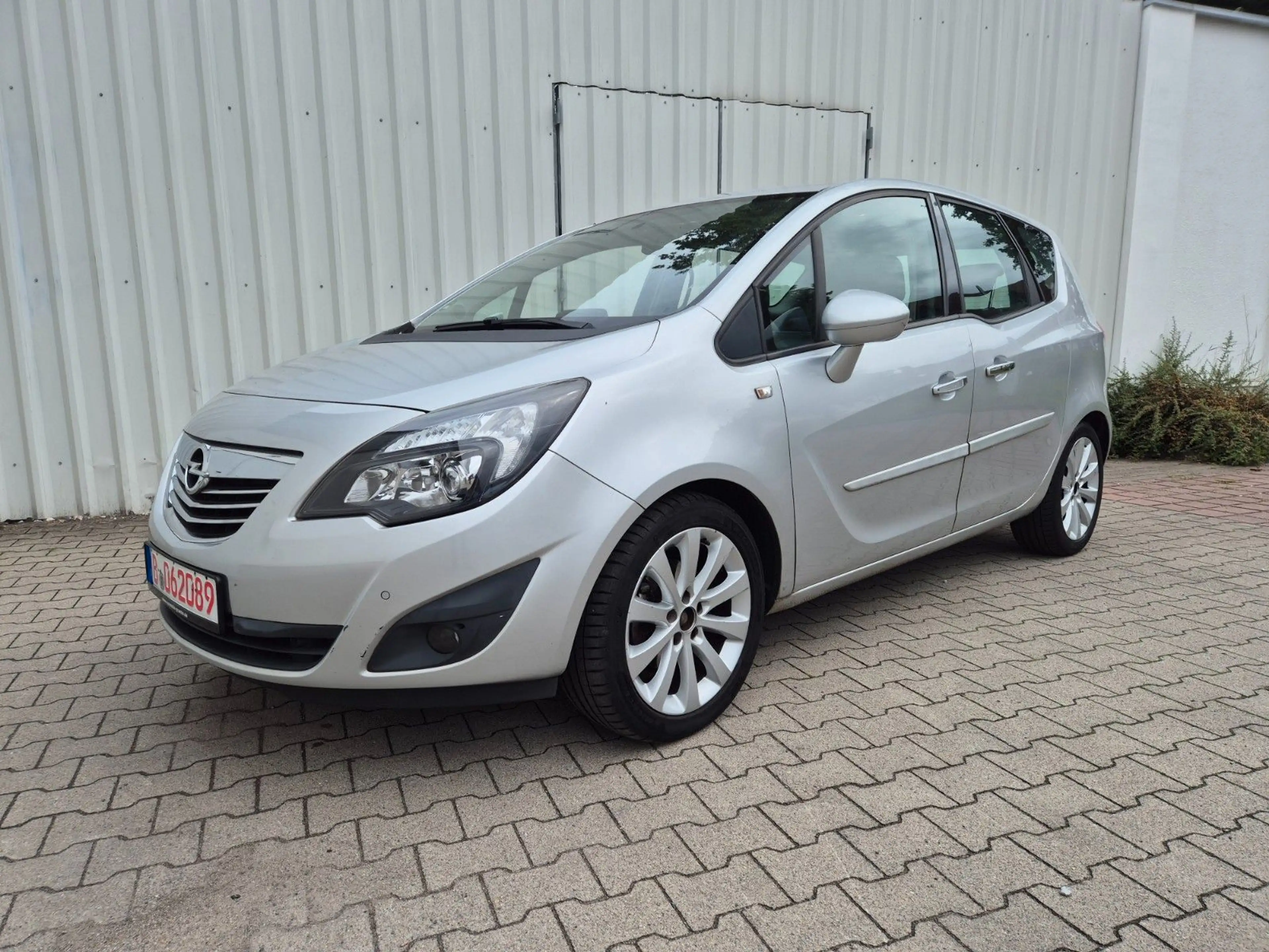 Opel Meriva B, 2.HD, LENKRADHEIZUNG, TEMPOMAT, NAVI