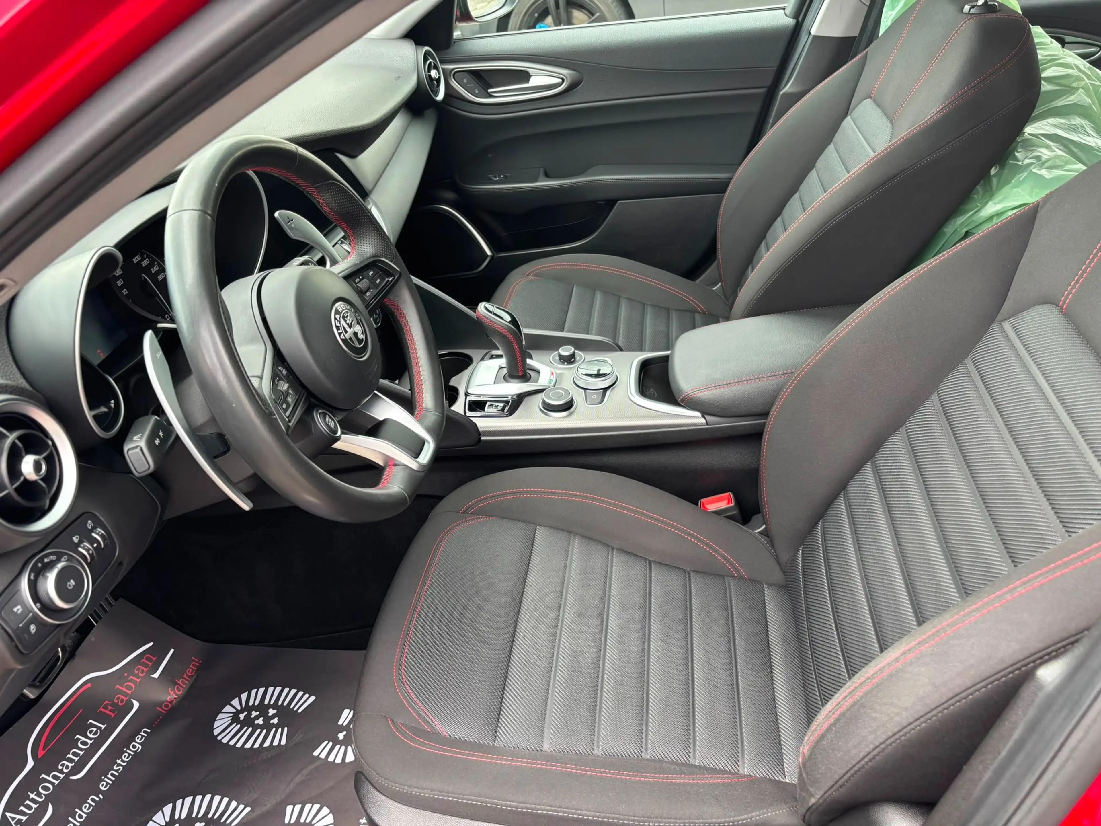 Alfa Romeo Giulia Giulia 2.2 JTDM Super (EURO 6d) — photo 10