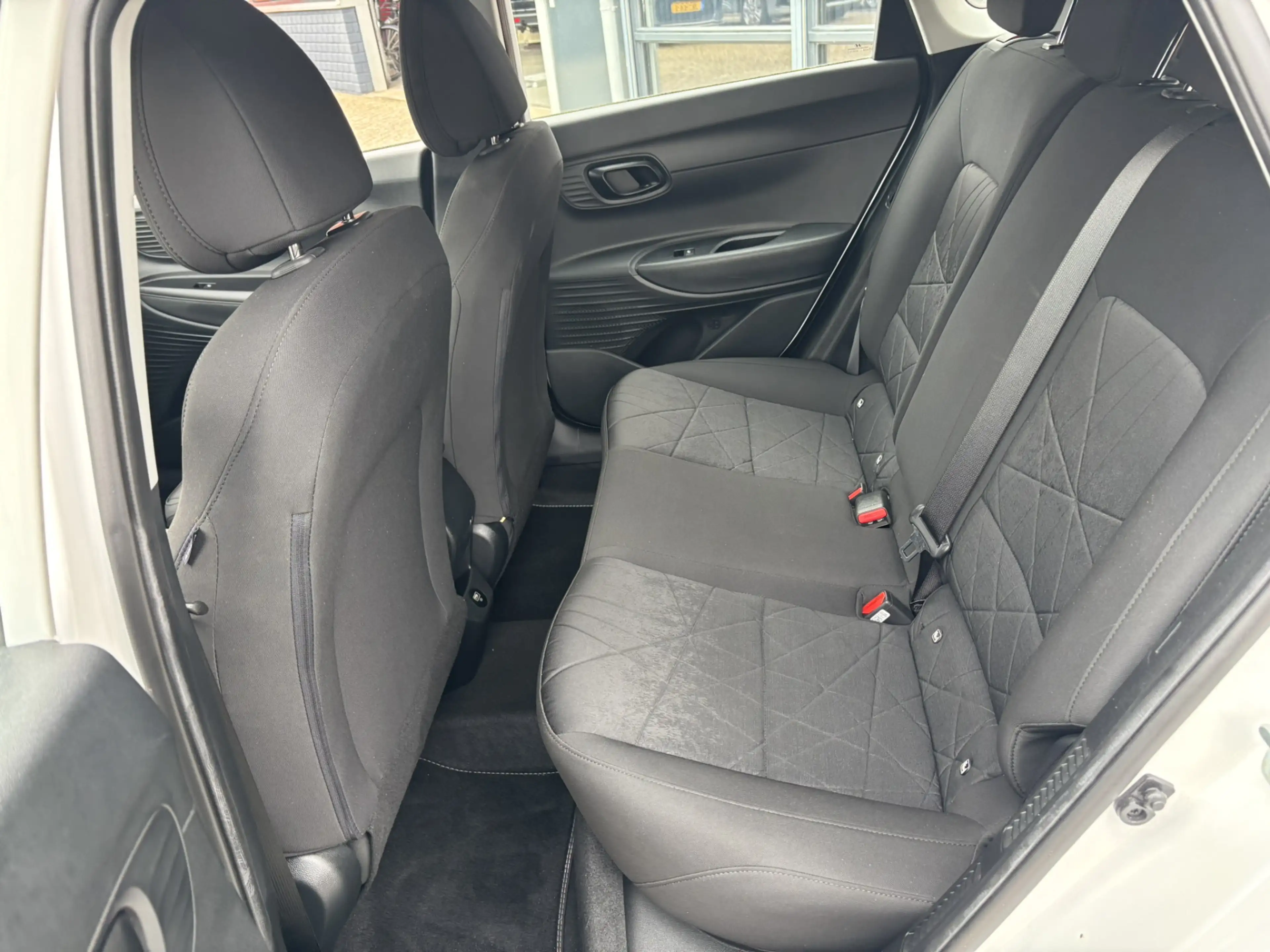 Hyundai BAYON 1.0 T-GDI Comfort / Camera / Applecarplay/AndroidA — photo 9