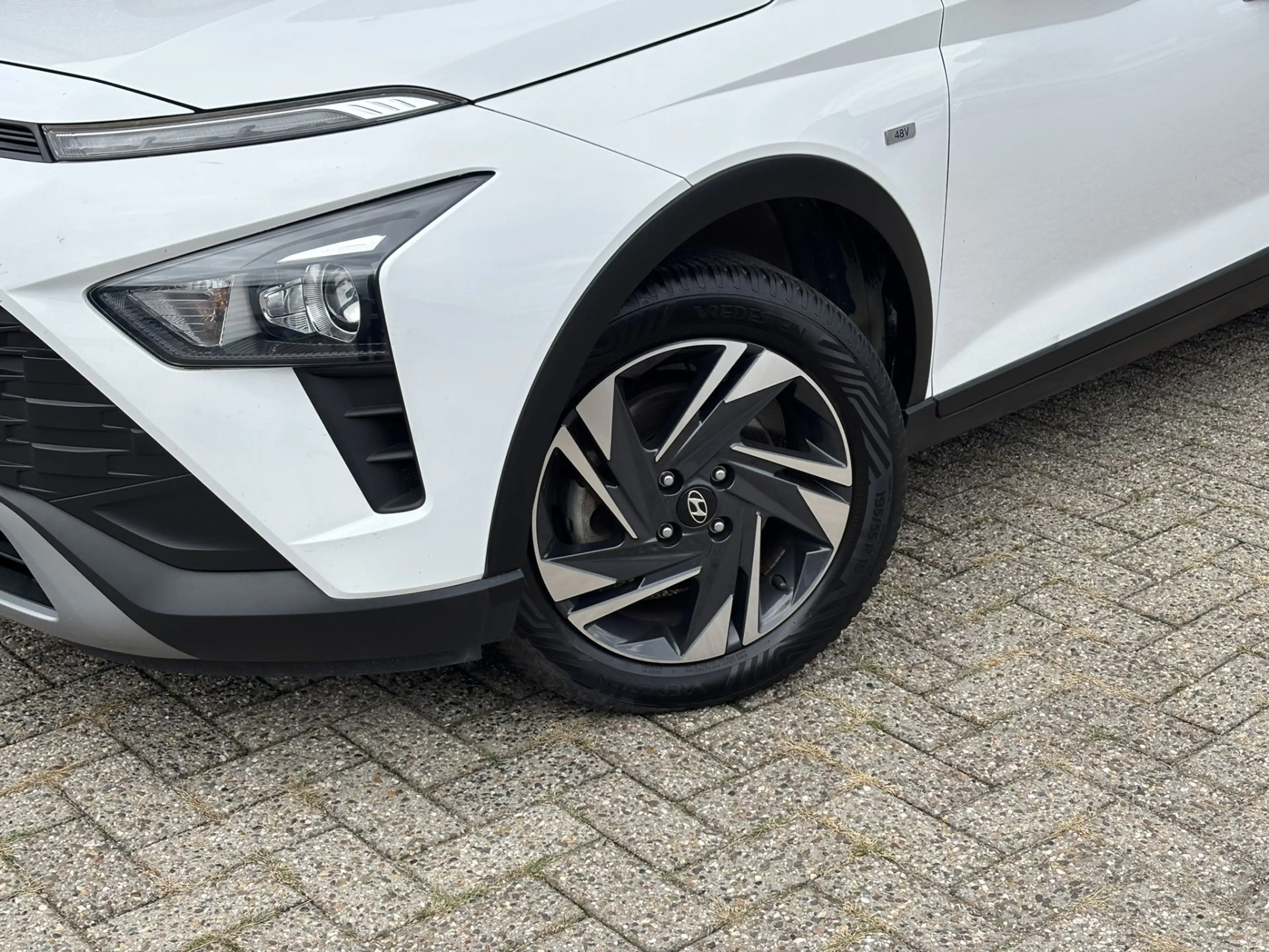 Hyundai BAYON 1.0 T-GDI Comfort / Camera / Applecarplay/AndroidA — photo 11