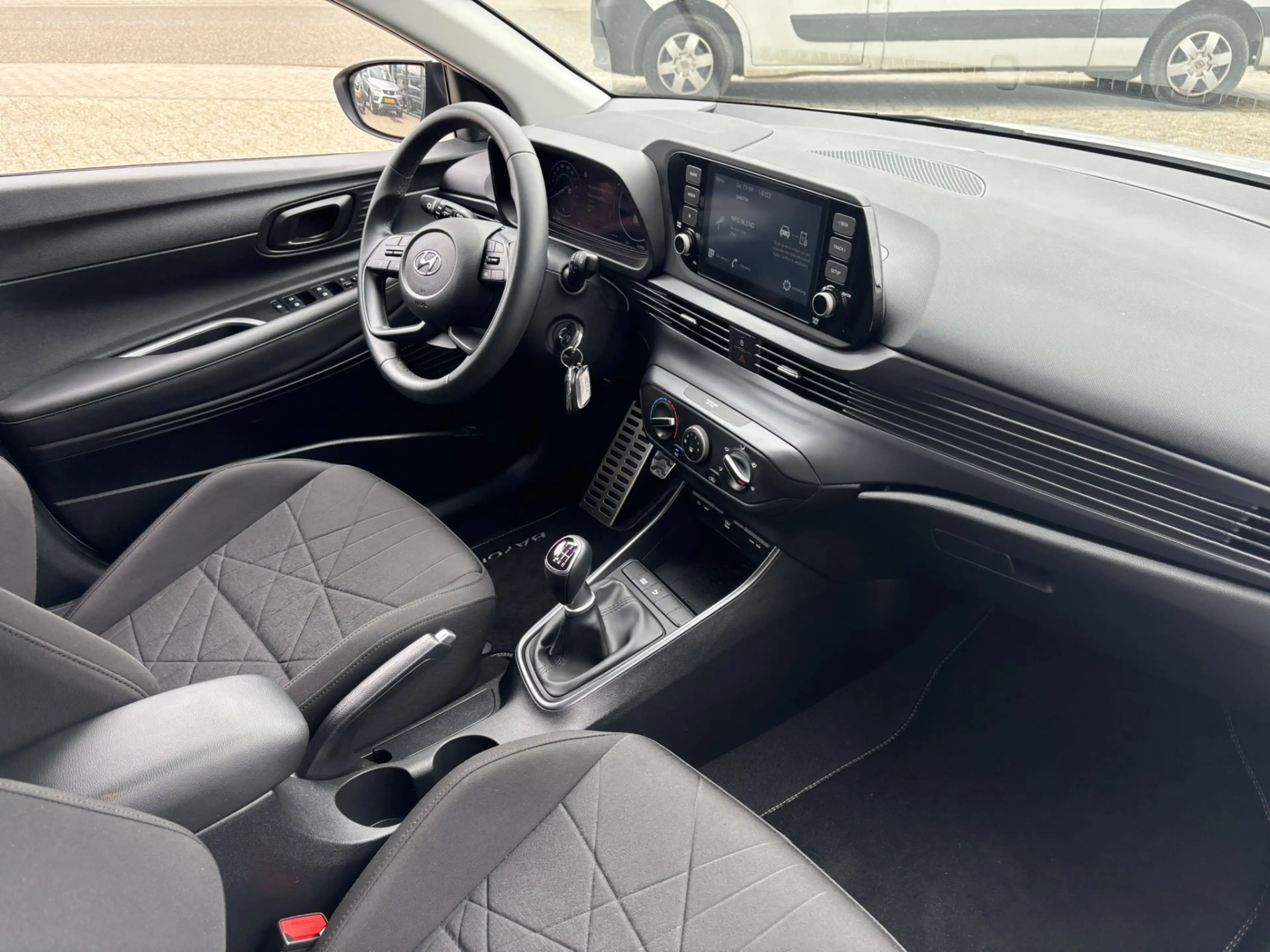 Hyundai BAYON 1.0 T-GDI Comfort / Camera / Applecarplay/AndroidA — photo 7