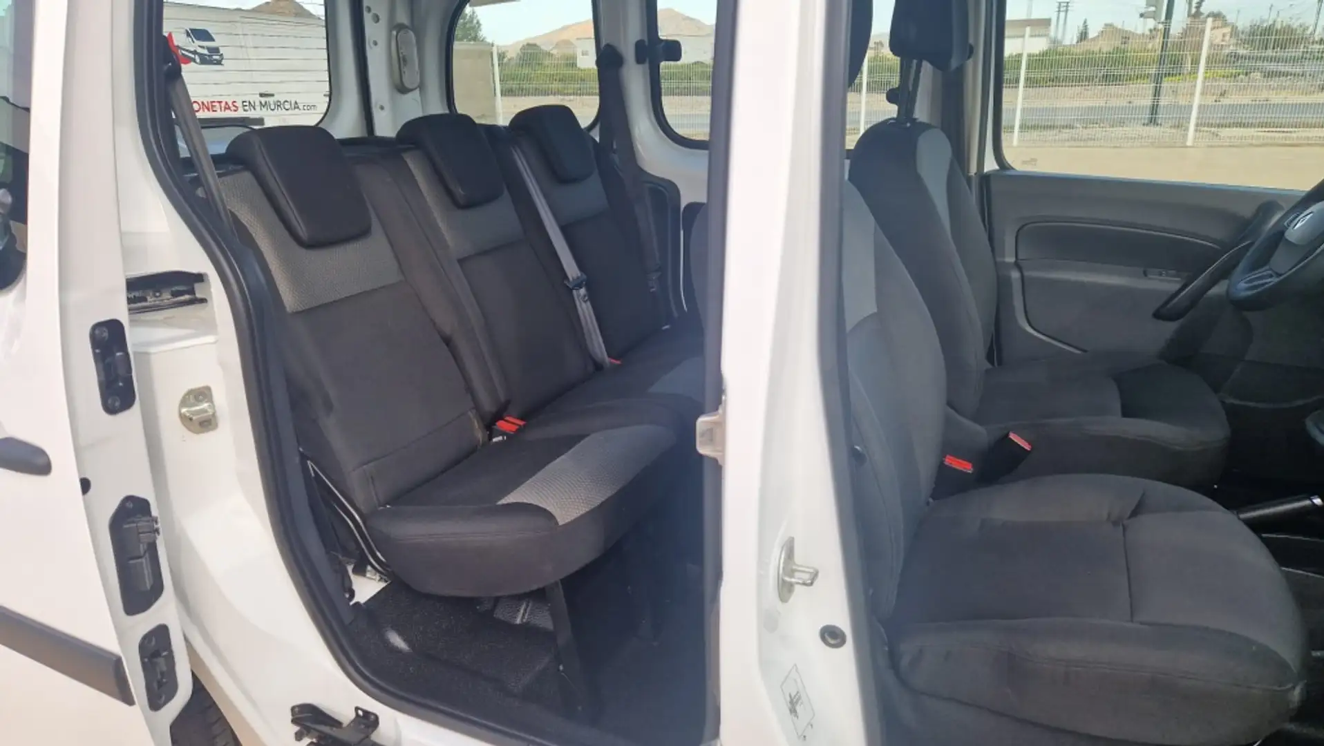Renault Kangoo Combi 1.5dCi En. Profesional N1 55kW Blanco - 2
