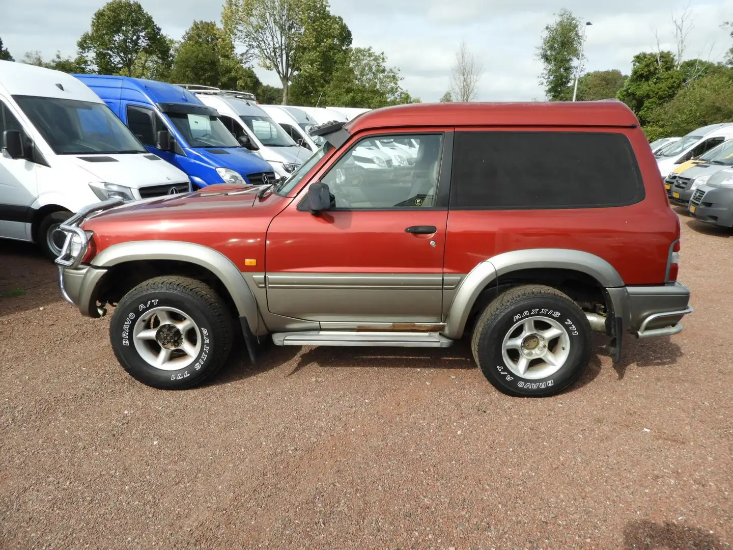 Nissan Patrol GR 2.8 TDi 4x4 Airco Difflock Export! Rot - 2