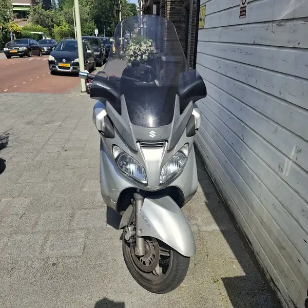 Suzuki BURGMAN 650