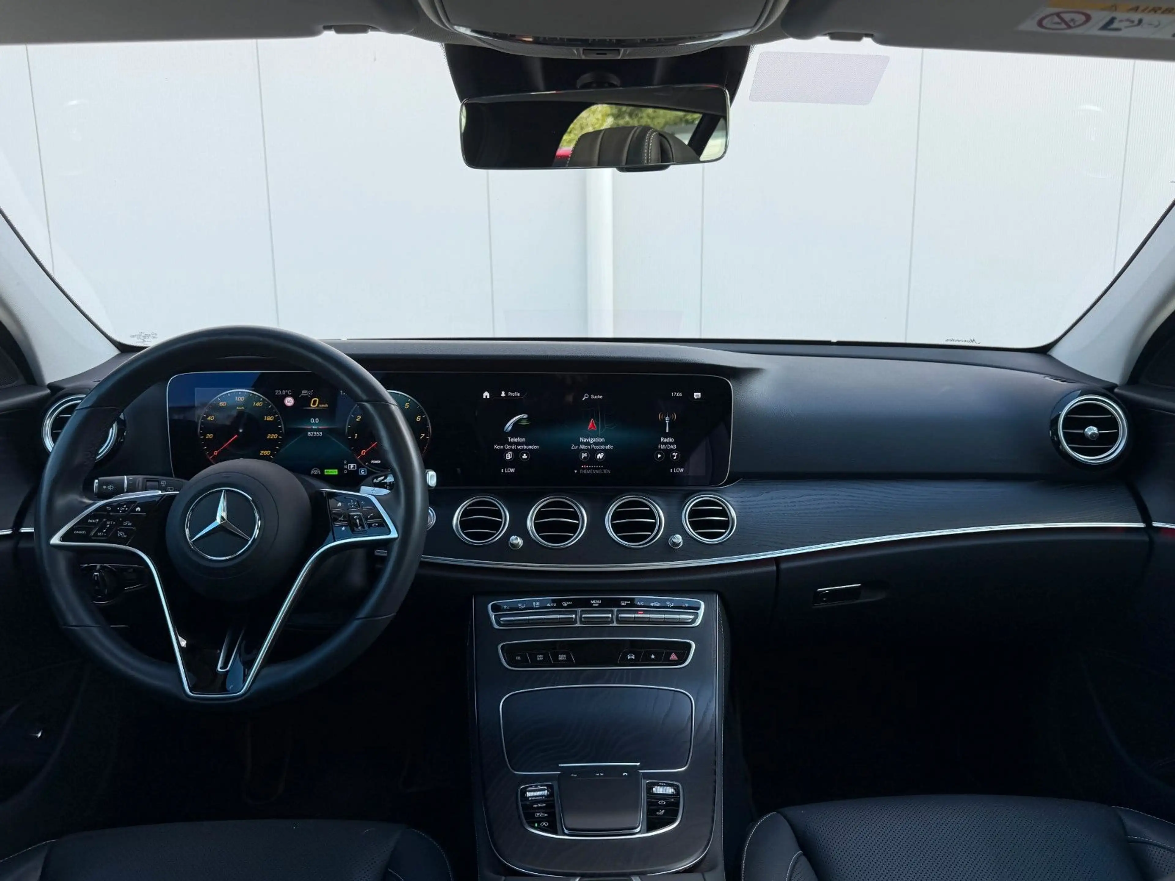 Mercedes-Benz E 450 4Matic T-Modell MULTIBEAM MEMORY AIRMATIC — photo 12