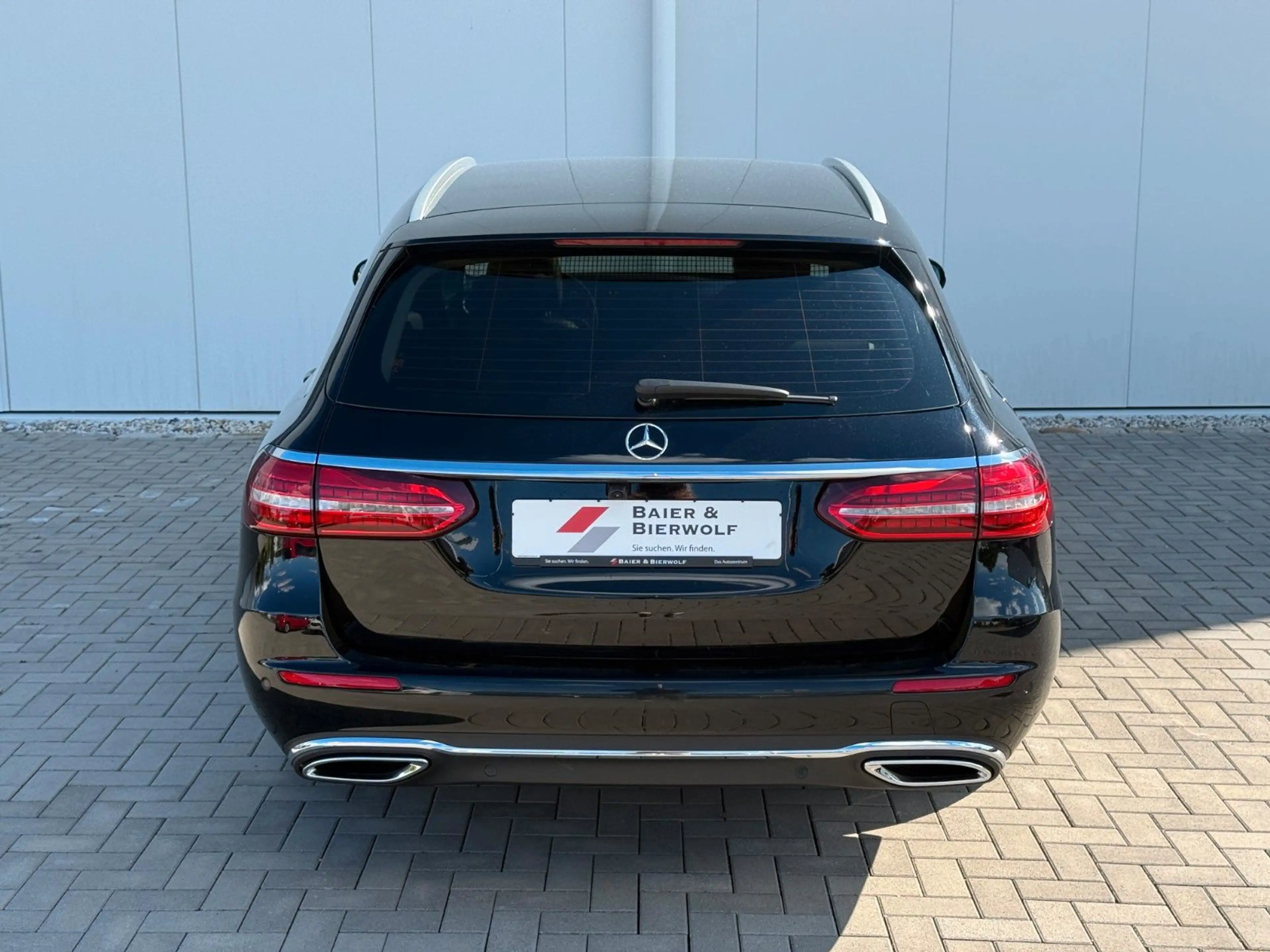 Mercedes-Benz E 450 4Matic T-Modell MULTIBEAM MEMORY AIRMATIC — photo 5