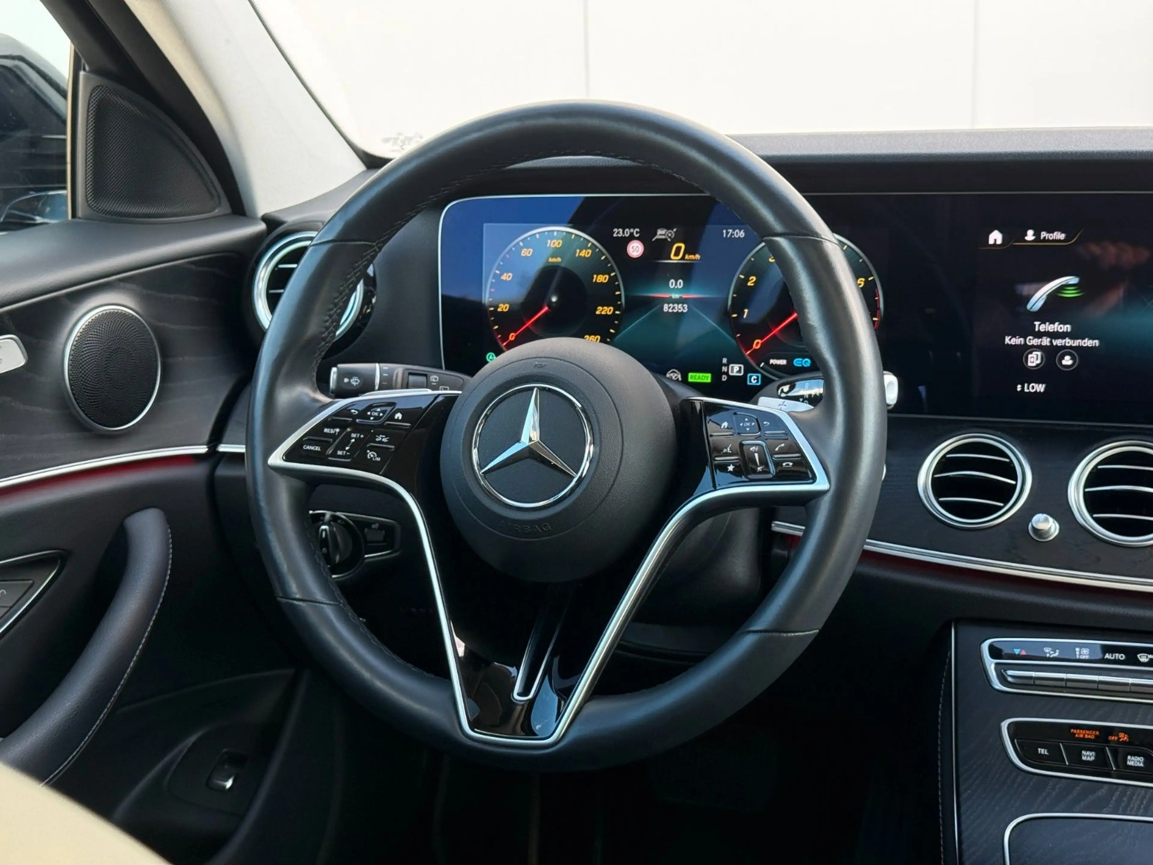 Mercedes-Benz E 450 4Matic T-Modell MULTIBEAM MEMORY AIRMATIC — photo 10