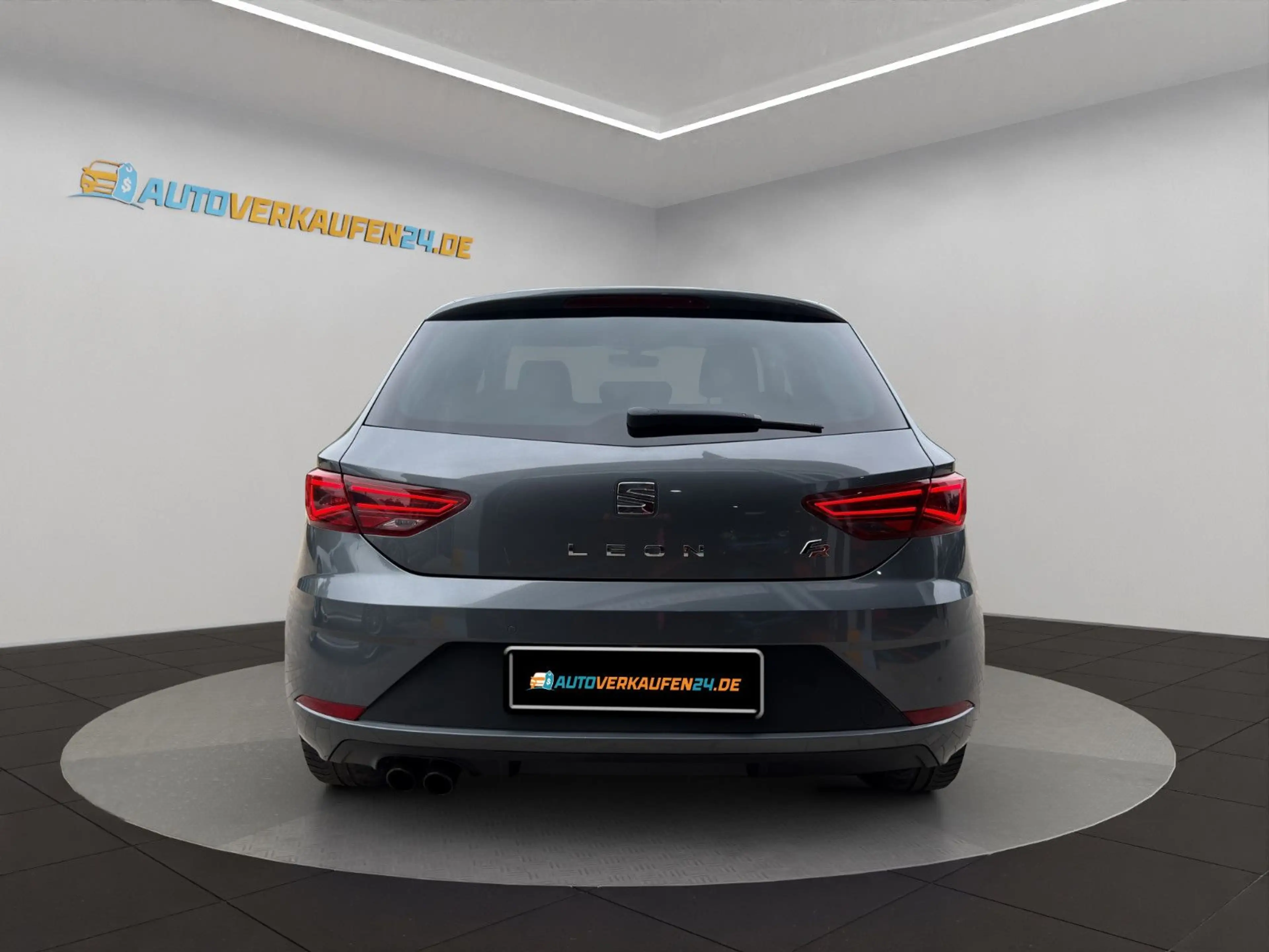 SEAT Leon FR 1.8 TSI PANO SHZ SEAT-SOUND CARPLAY 1.HD — photo 6