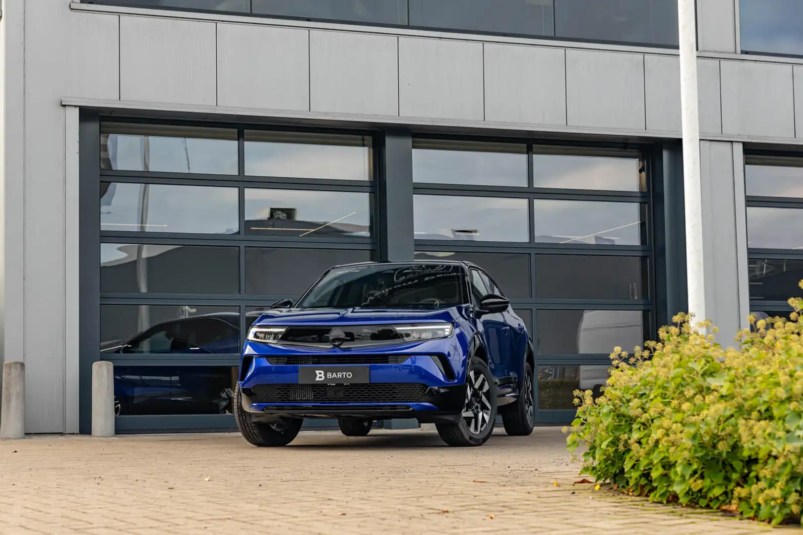 Opel Mokka New Mokka GS | Benz. 130PK AT | Navi. | a. Came... Bleu - 1