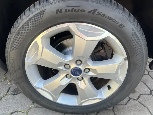Ford Kuga view 15