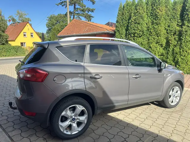 Ford Kuga view 4