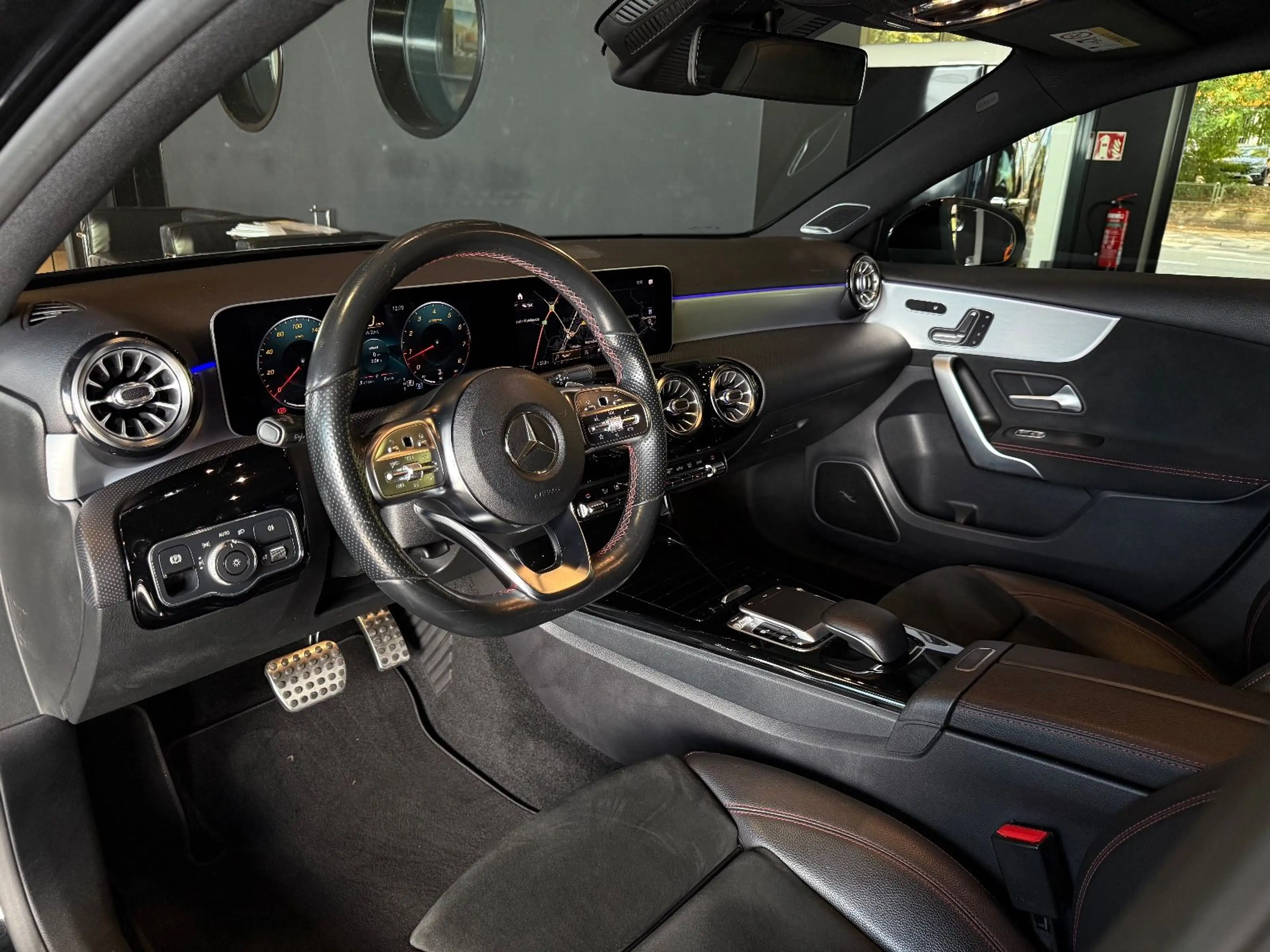 Mercedes-Benz A 250 AMG Memory*Keyless*360°*Panorama — photo 16