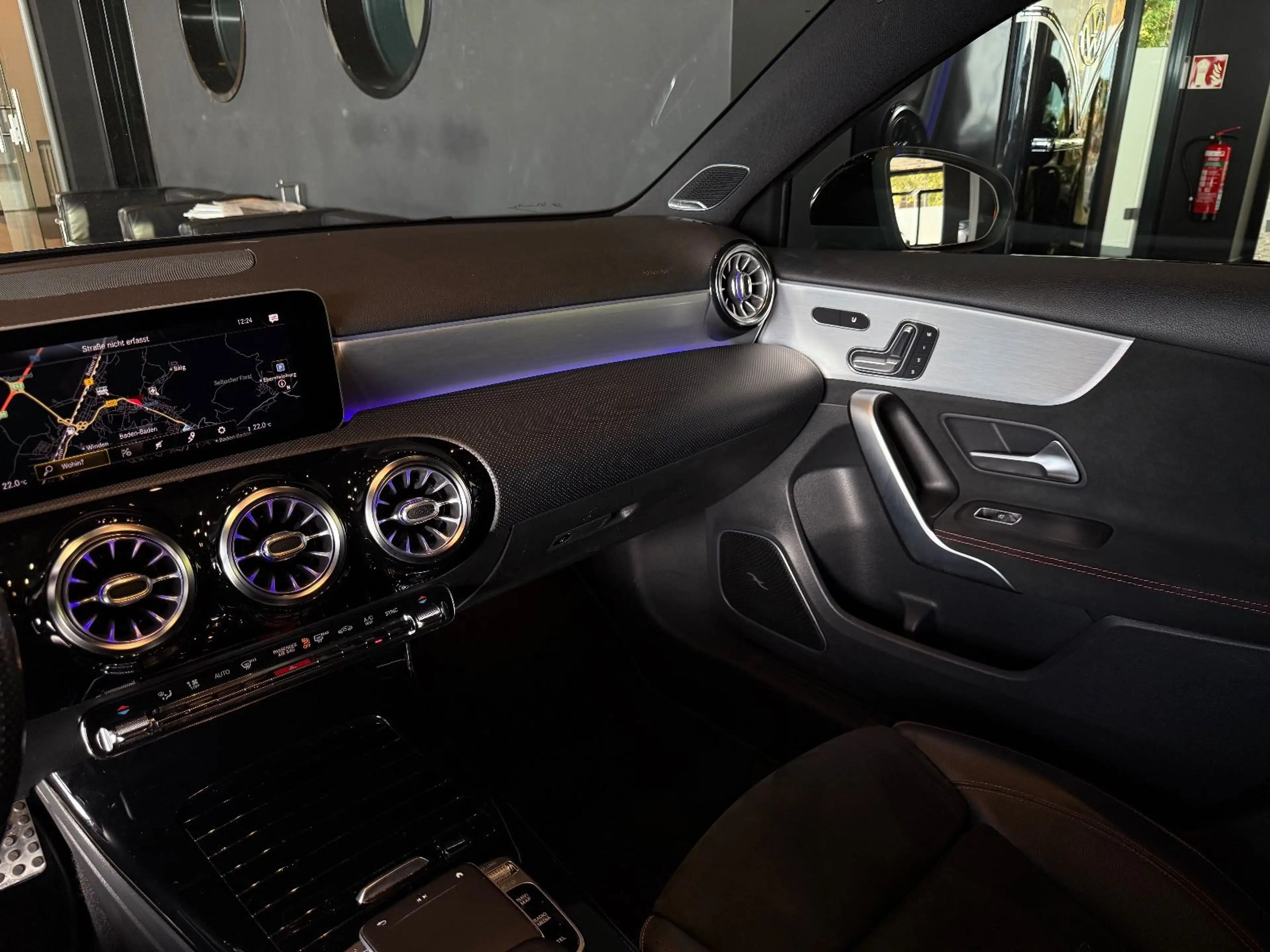 Mercedes-Benz A 250 AMG Memory*Keyless*360°*Panorama — photo 18