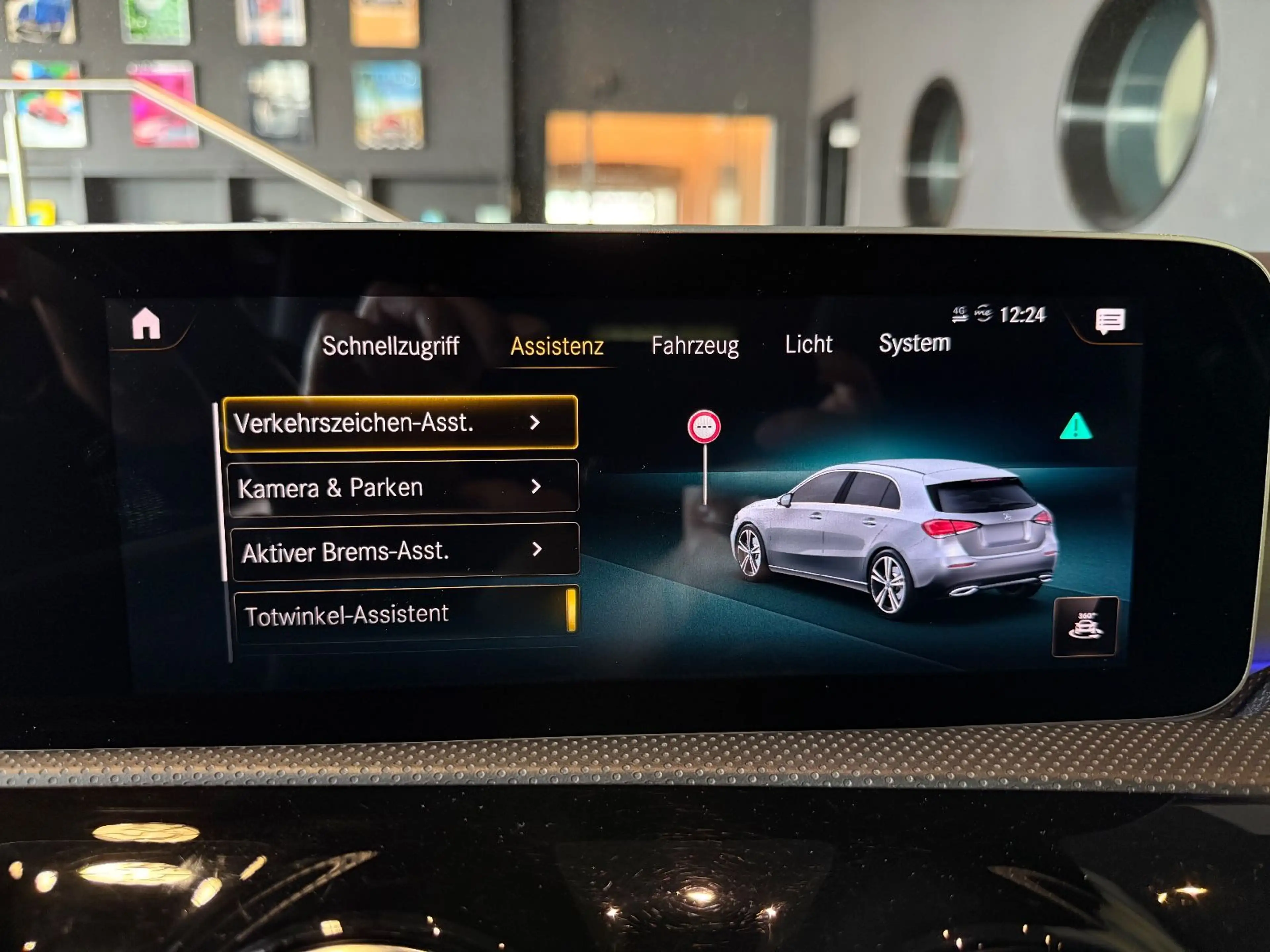 Mercedes-Benz A 250 AMG Memory*Keyless*360°*Panorama — photo 24