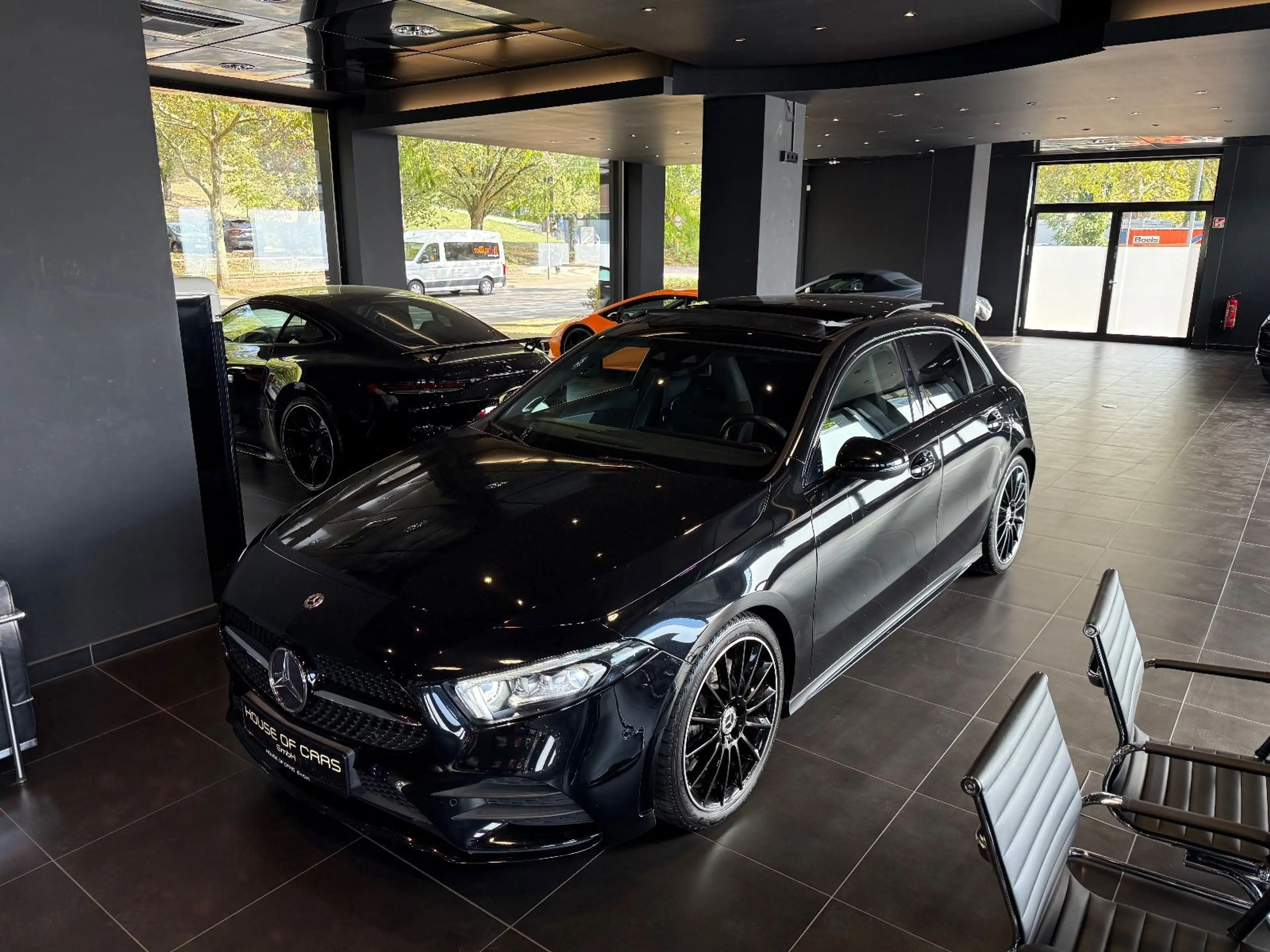 Mercedes-Benz A 250 AMG Memory*Keyless*360°*Panorama — photo 4