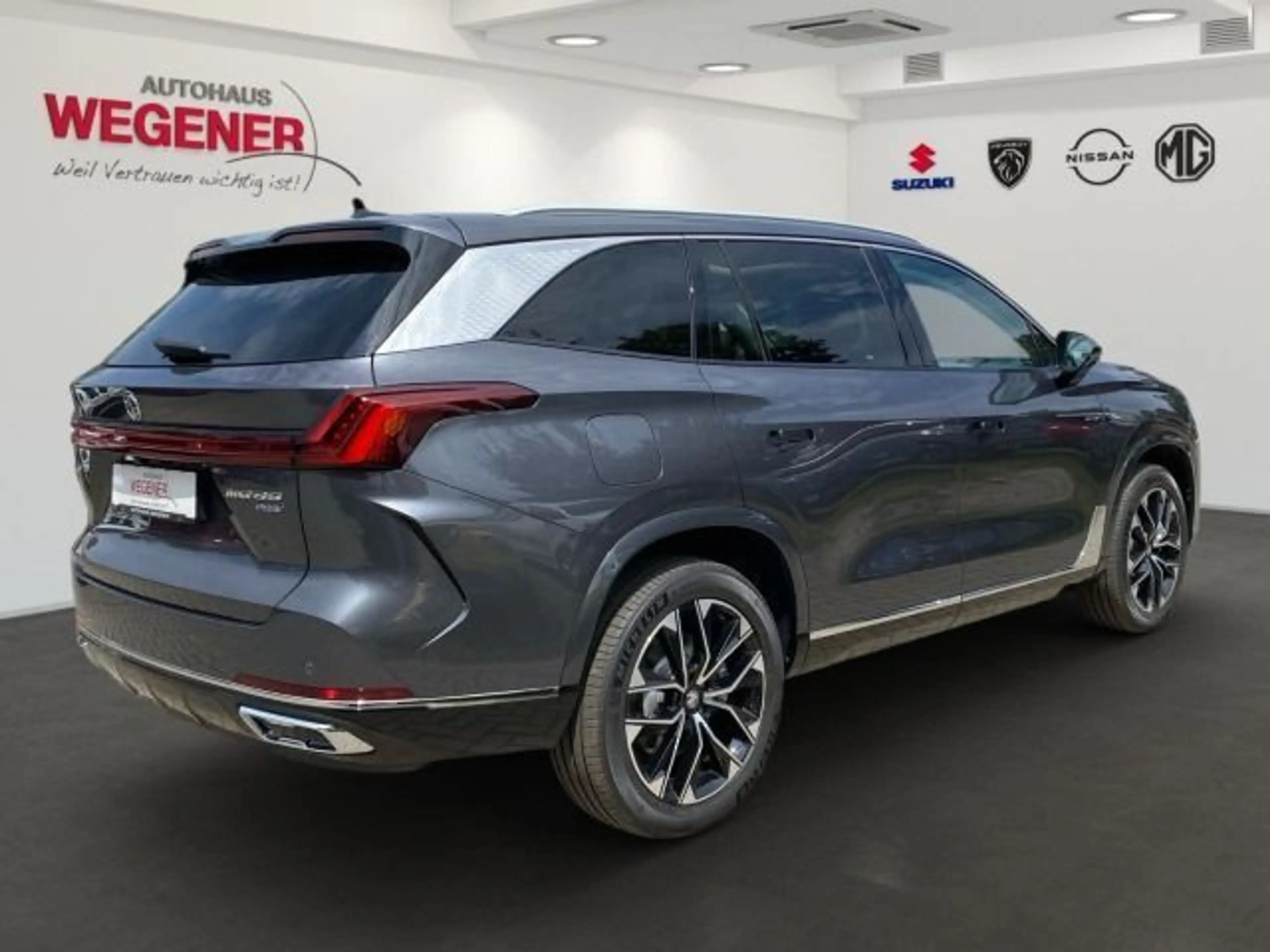 MG MGS9 PHEV Premium *Massage*Bose*7Sitze*360*Pano* — photo 3