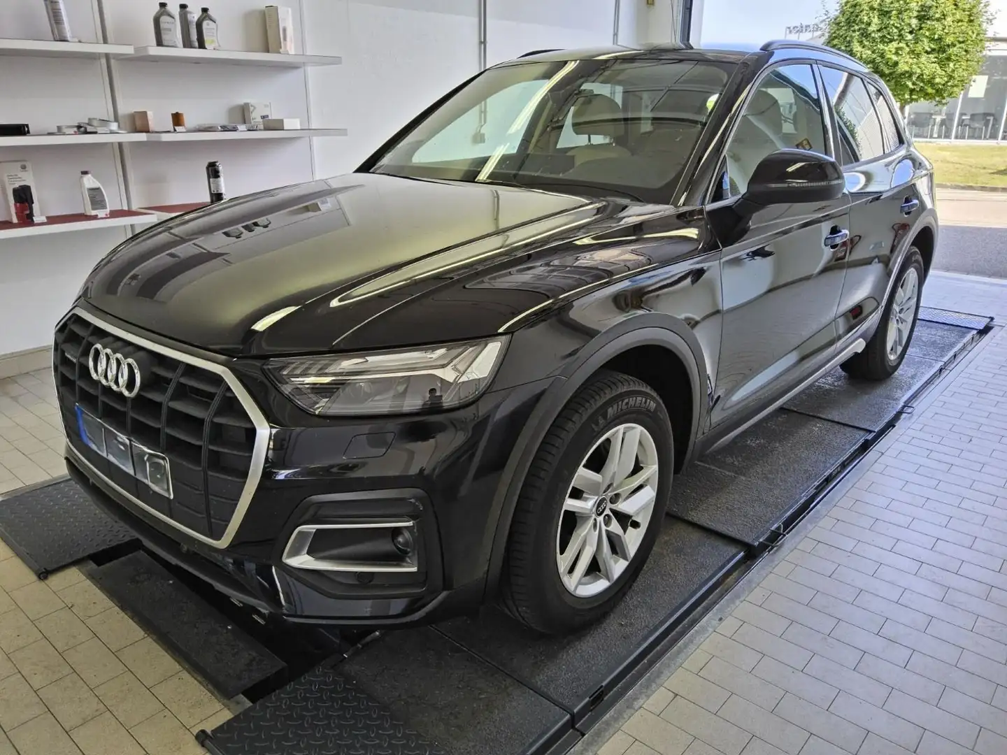 Audi Q5 50 2.0 TFSI e quattro basis Matrix LED Kamera Schwarz - 2
