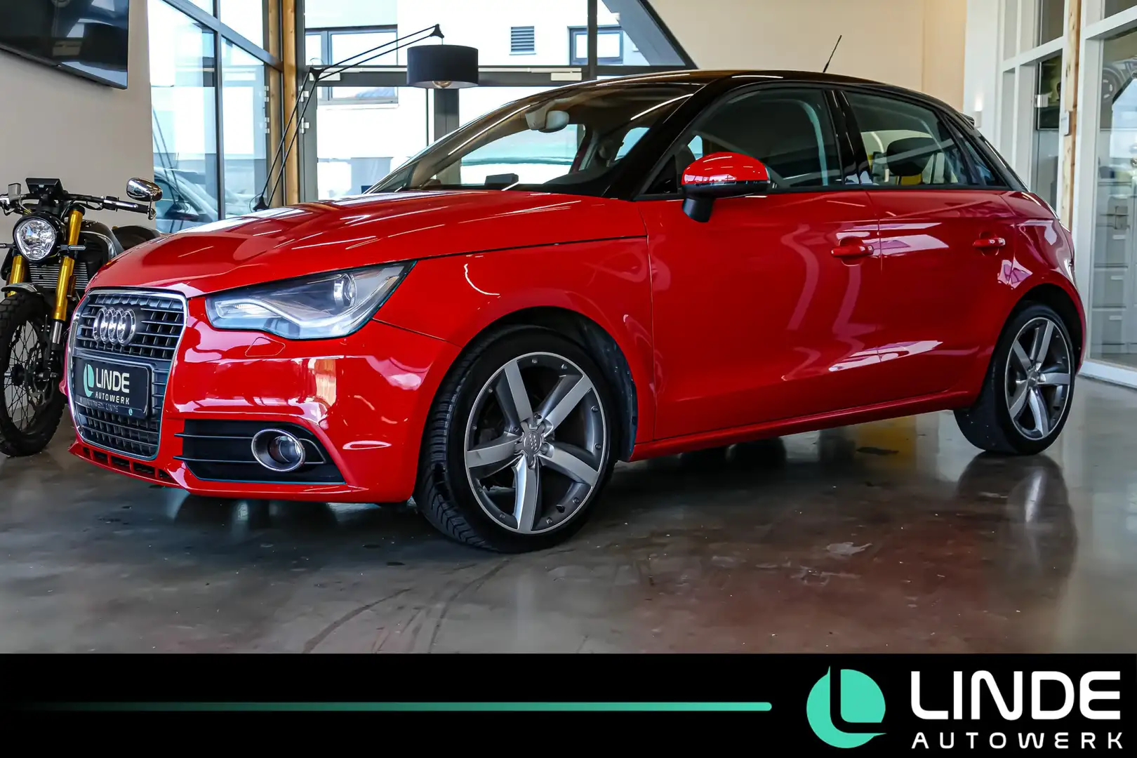 Audi A1 Attraction |NAVI|Bi-XENON|PDC|SHZ|17 ALU Rosso - 1