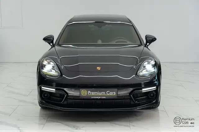 Porsche Panamera view 4