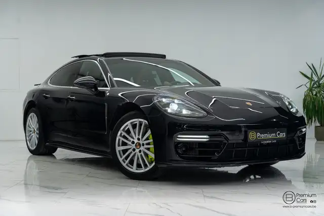 Porsche Panamera view 6