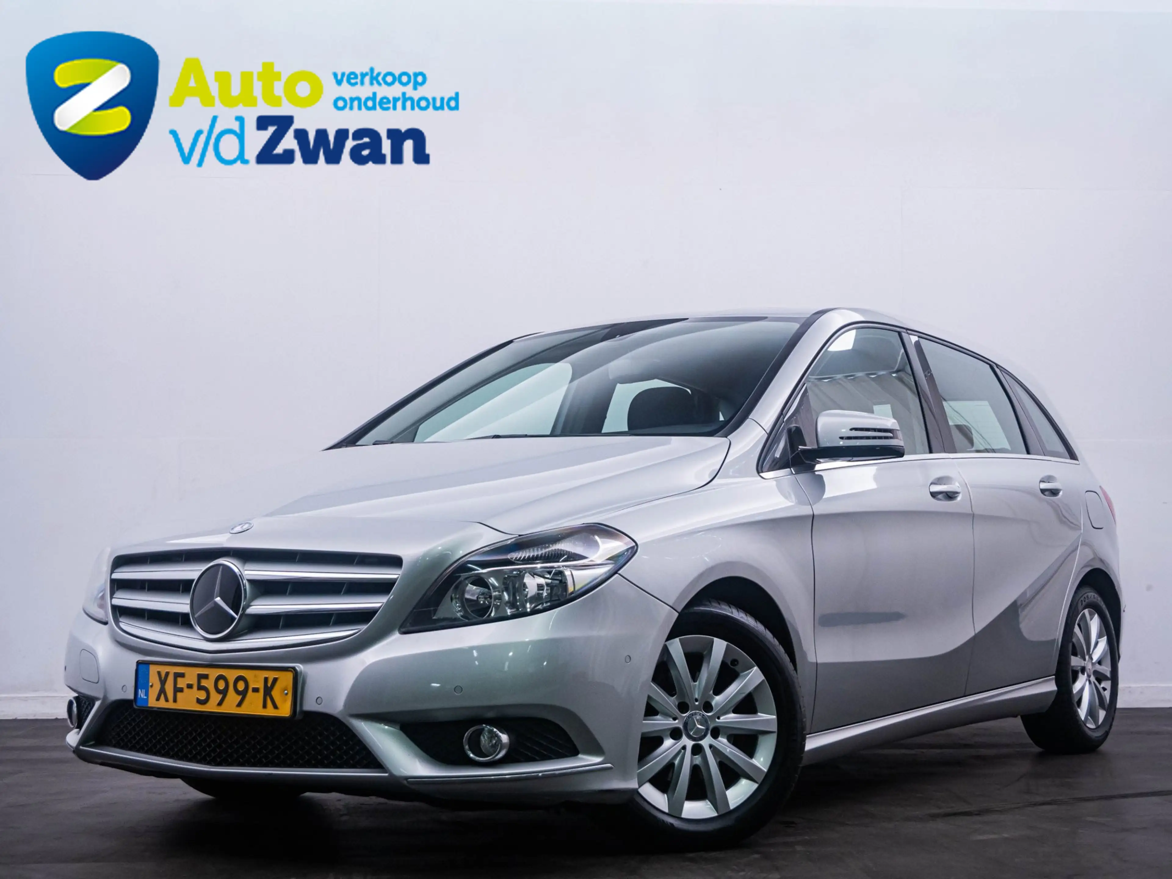 Mercedes-Benz B 180 Ambition 'Automaat' Trekhaak|PDC!