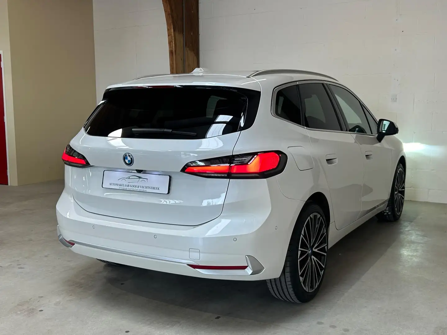BMW 225 2-serie Active Tourer 225e xDrive - Vol opties - O Wit - 2