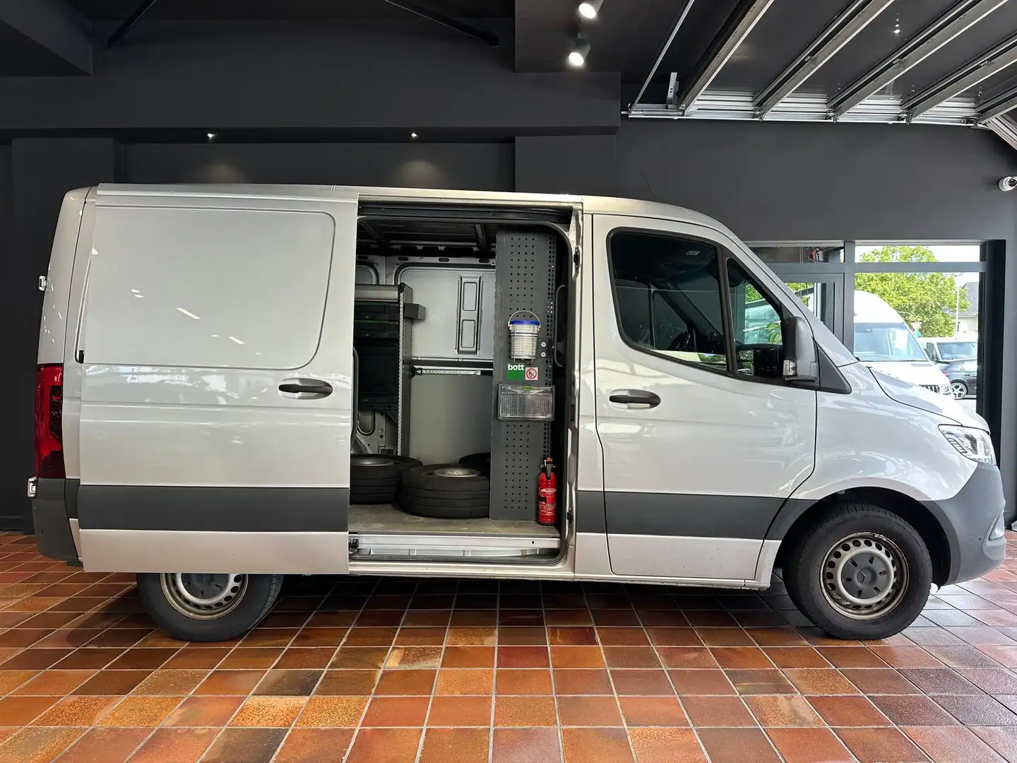 Mercedes-Benz SPRINTER 314 9G L1H1 KURZ ACC LED AC WERKSTATT-BOT Argent - 2