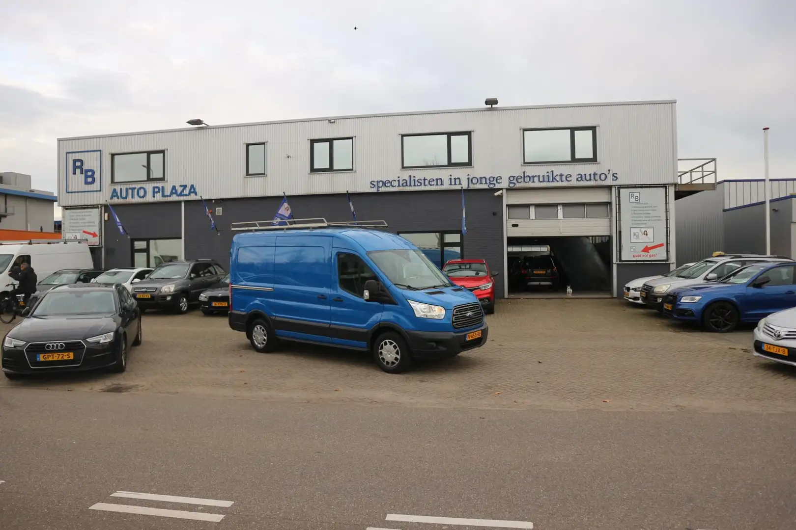 Ford Transit 350 2.0 TDCI L2H2 Trend - 1