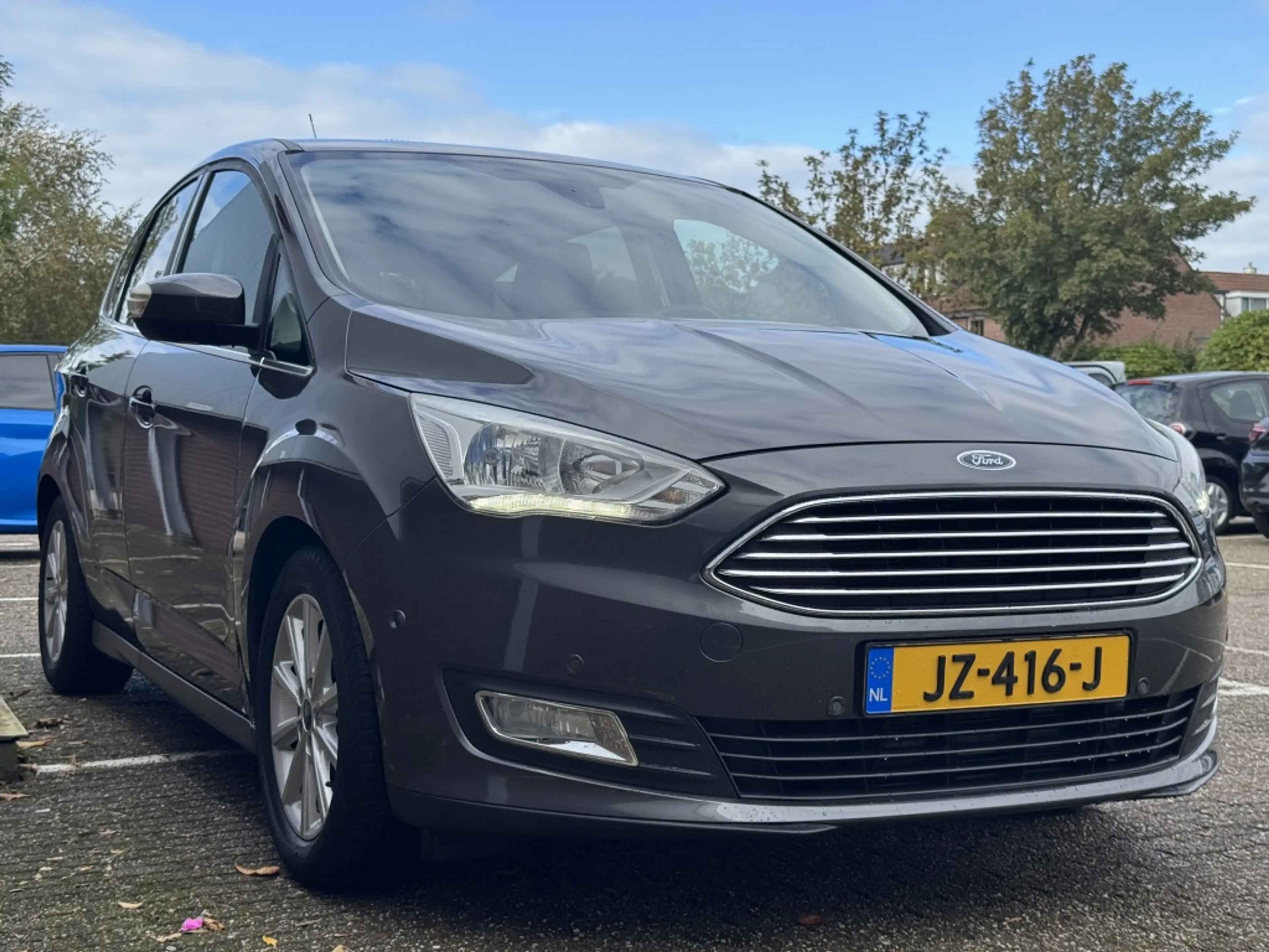 Ford C-Max 1.0 Titanium — photo 6