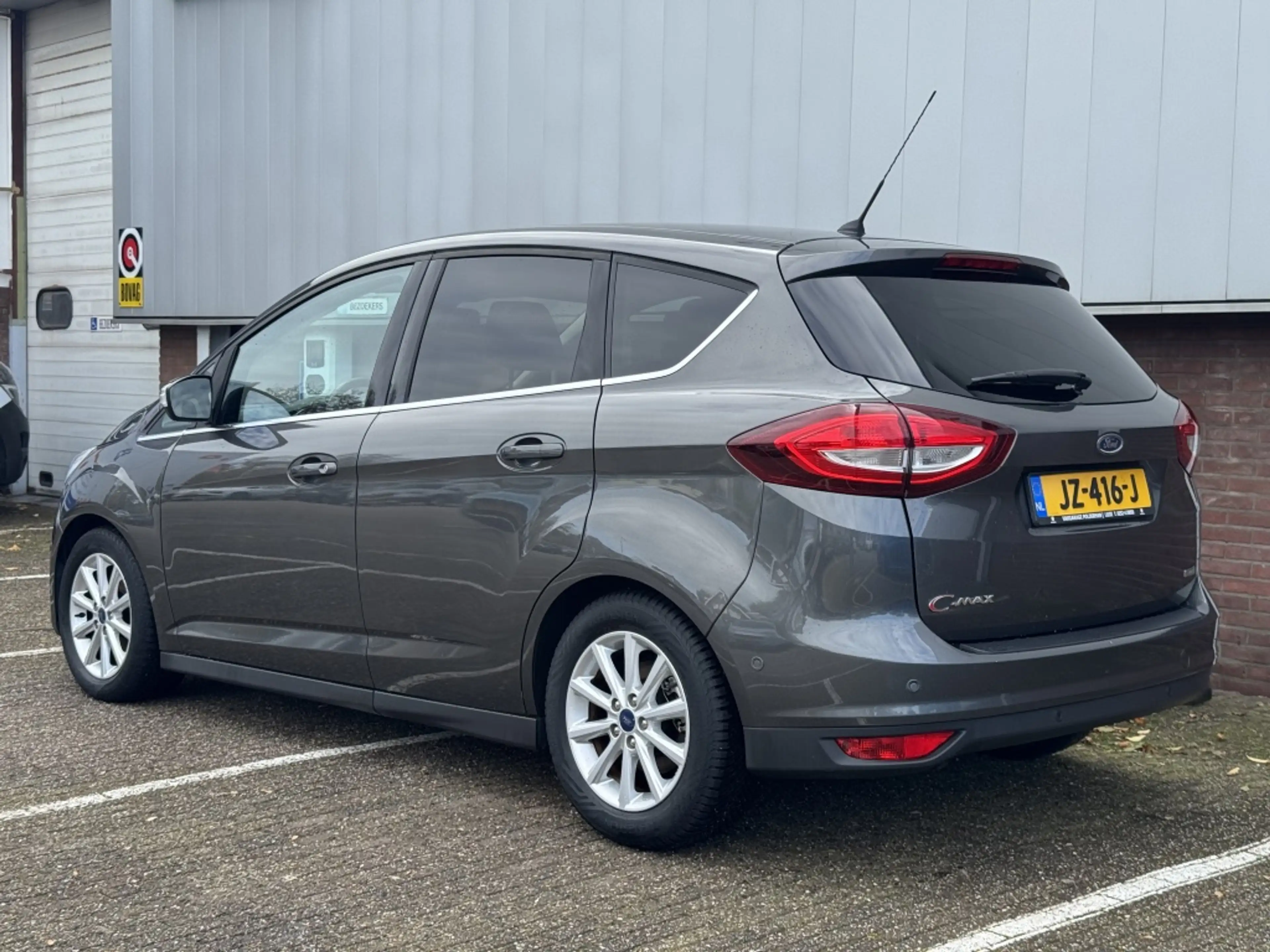 Ford C-Max 1.0 Titanium — photo 3