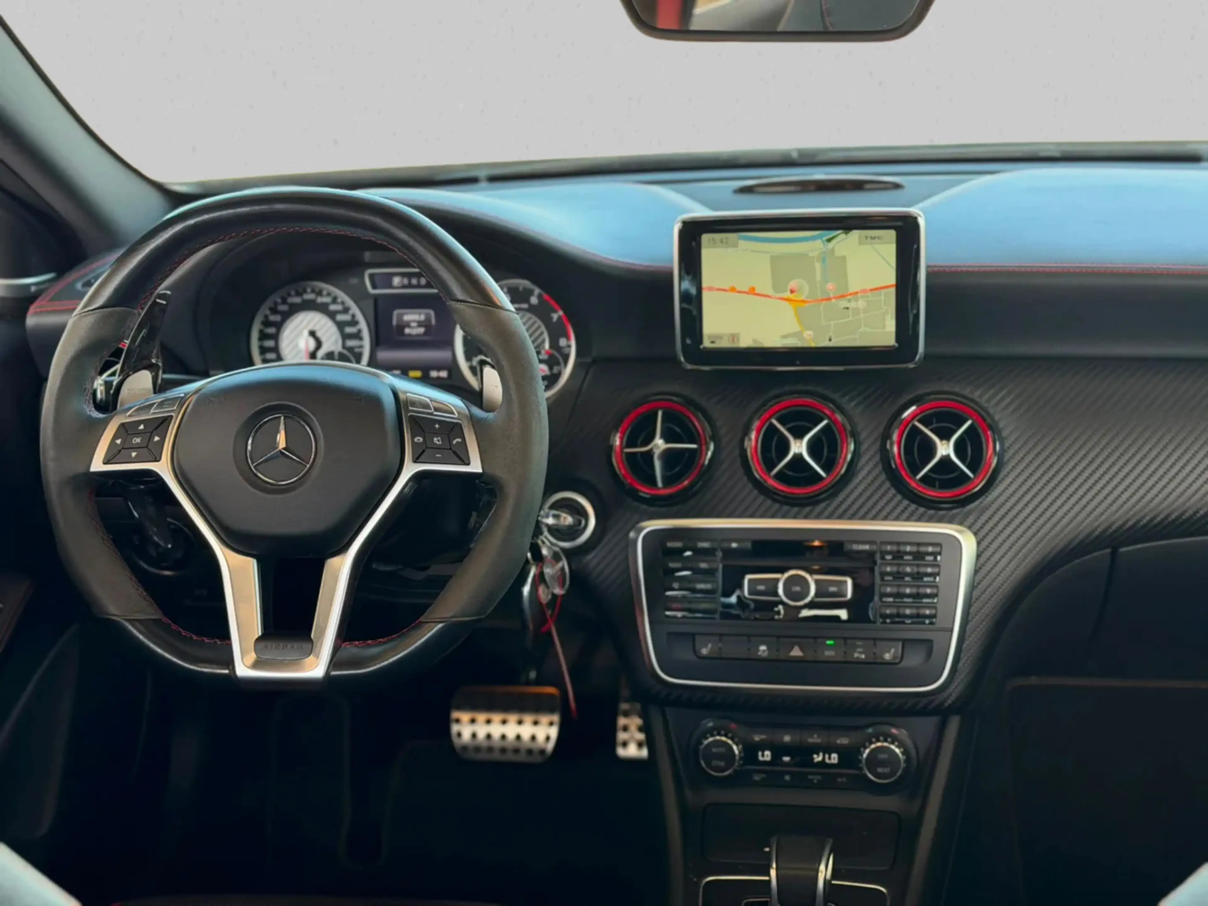 Mercedes-Benz A 45 AMG 4MATIC (NL-auto, Perfect OnderH, Panoramadak, Scha — photo 2