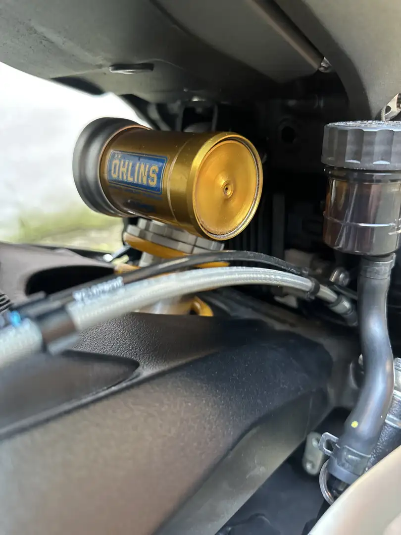 Triumph Street Triple RS - 2