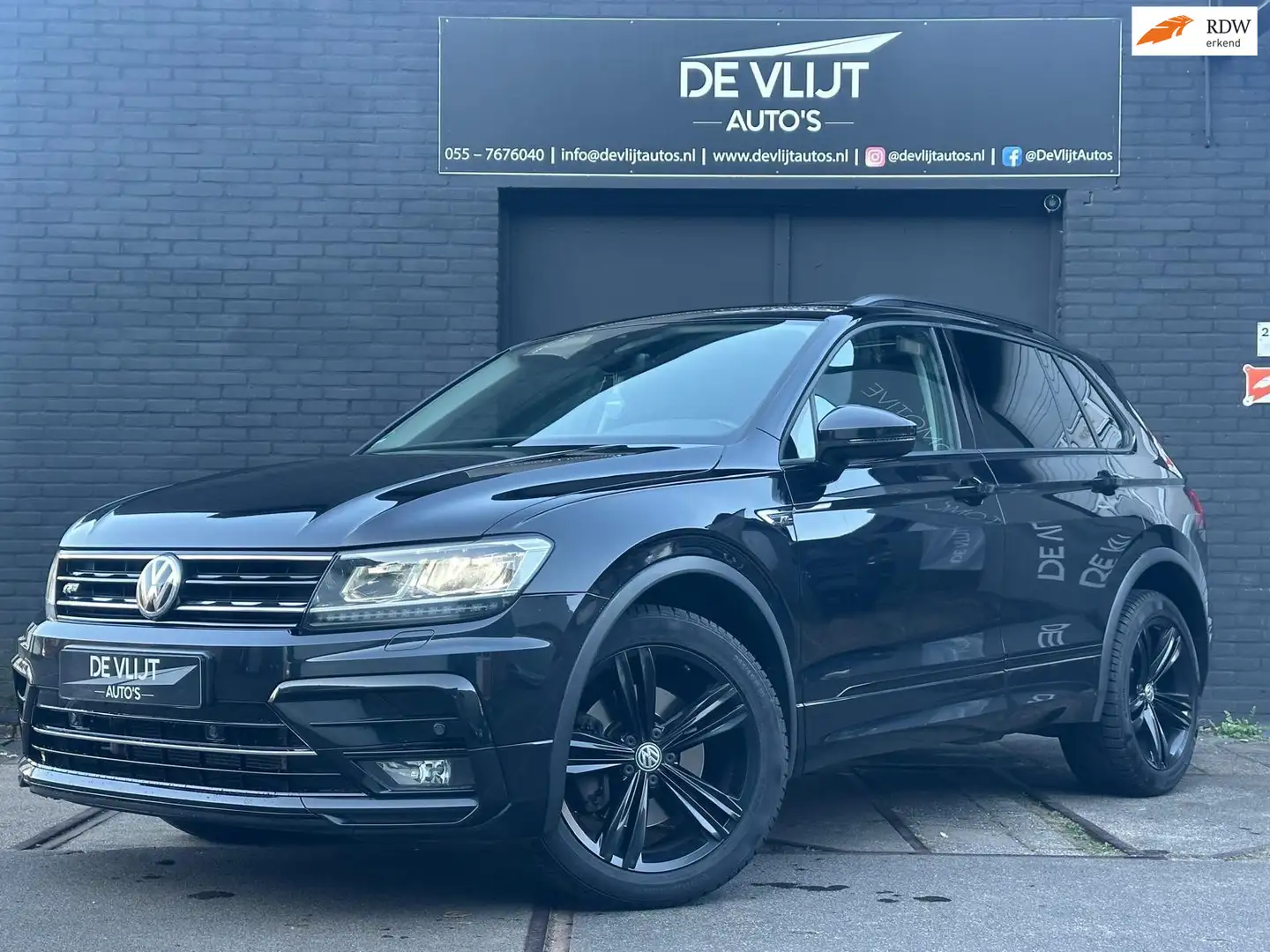 Volkswagen Tiguan 2.0 TSI 230PK 4M R-Line DSG | Pano | Dynaudio | St Schwarz - 1