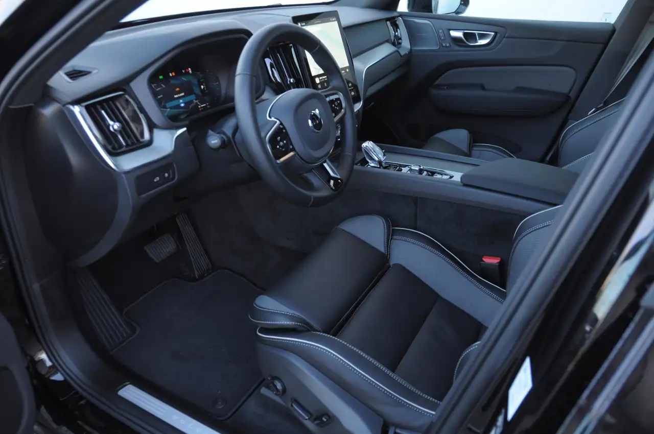 Volvo XC60 2026 — фото 26