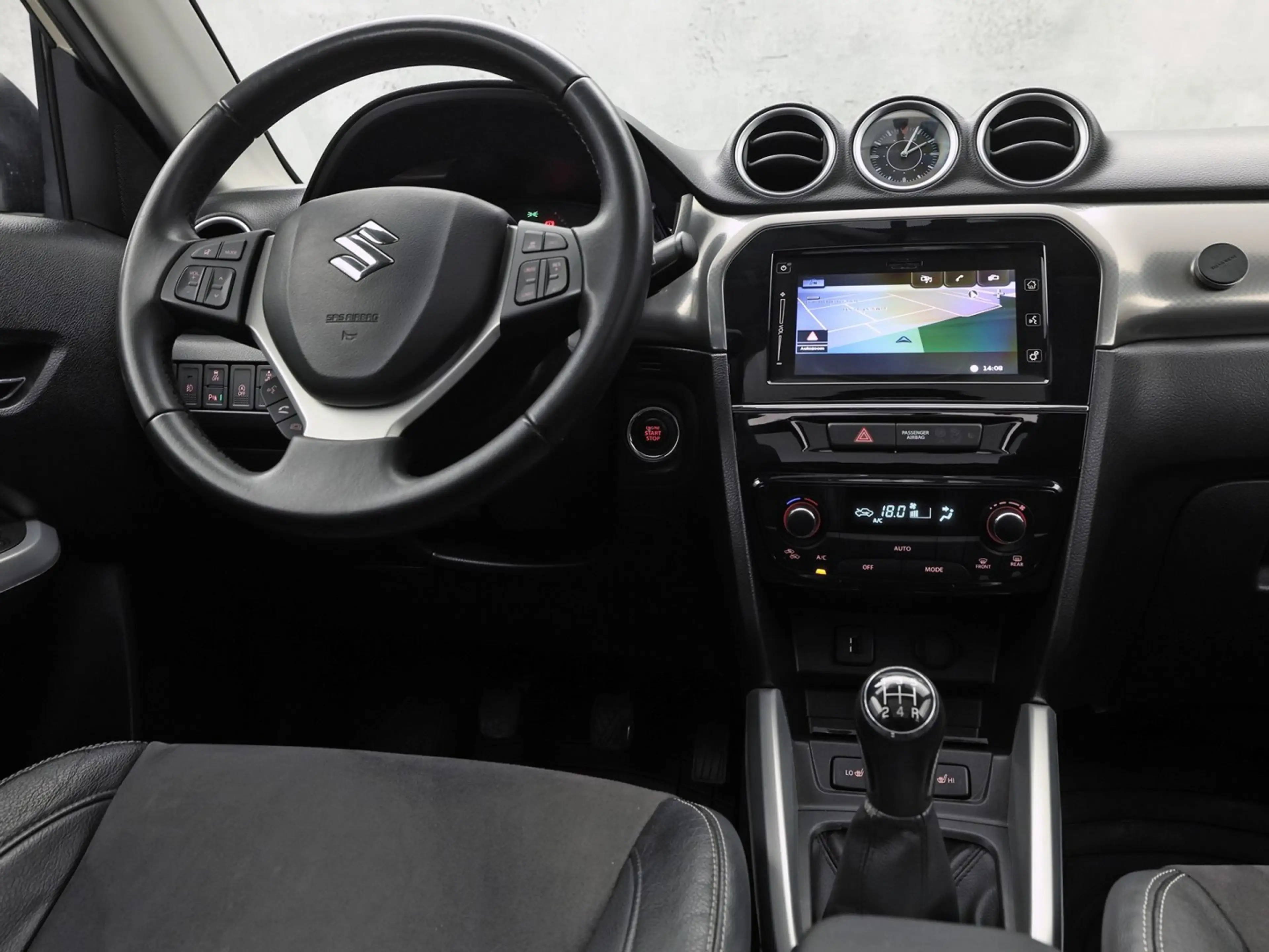 Suzuki Vitara 1.6 High Executive (PANORAMADAK, APPLE CARPLAY, NA — photo 7