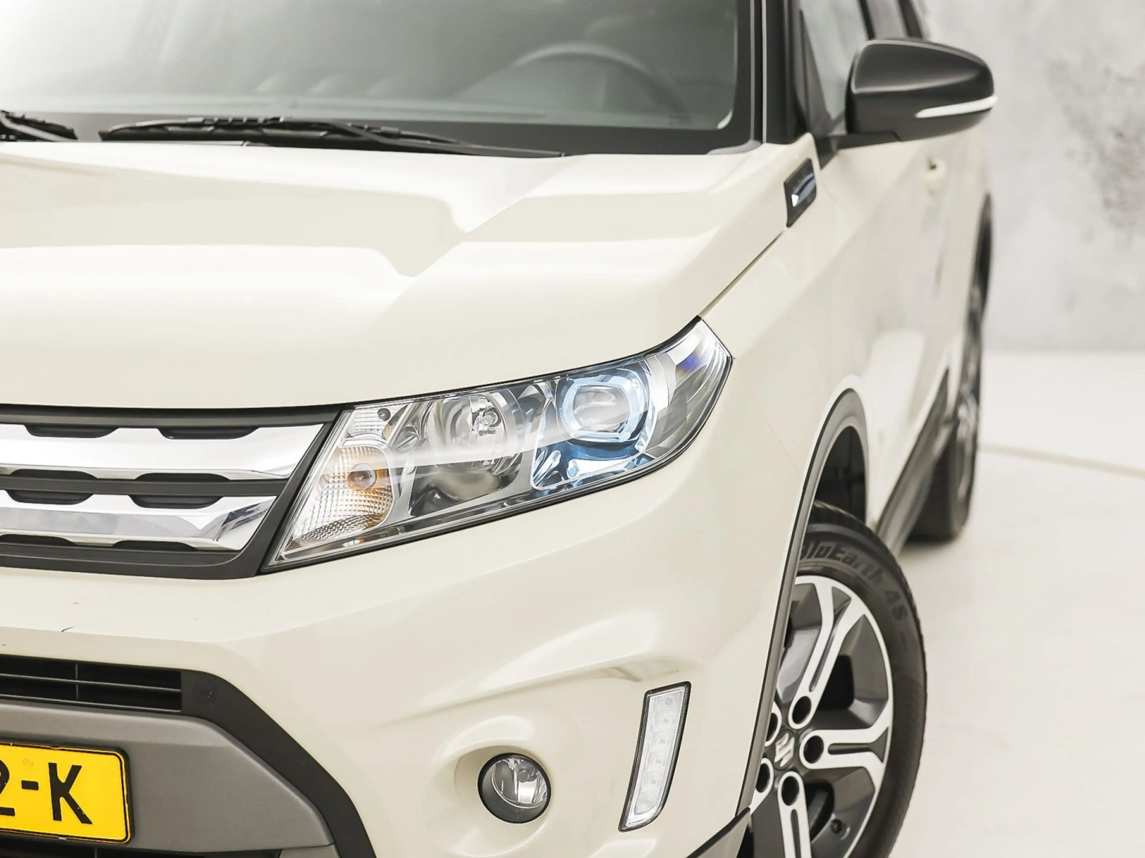 Suzuki Vitara 1.6 High Executive (PANORAMADAK, APPLE CARPLAY, NA — photo 15