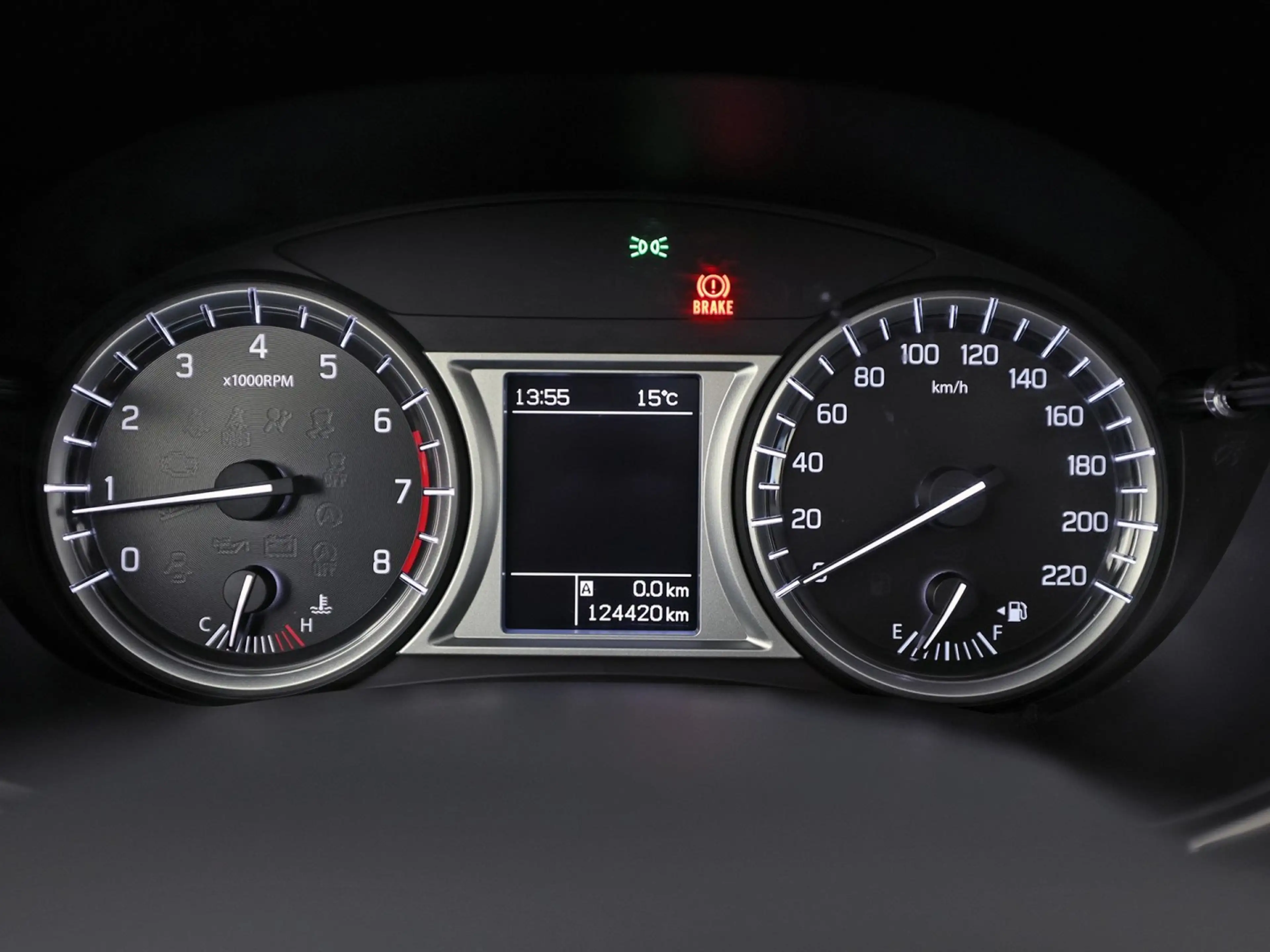 Suzuki Vitara 1.6 High Executive (PANORAMADAK, APPLE CARPLAY, NA — photo 25