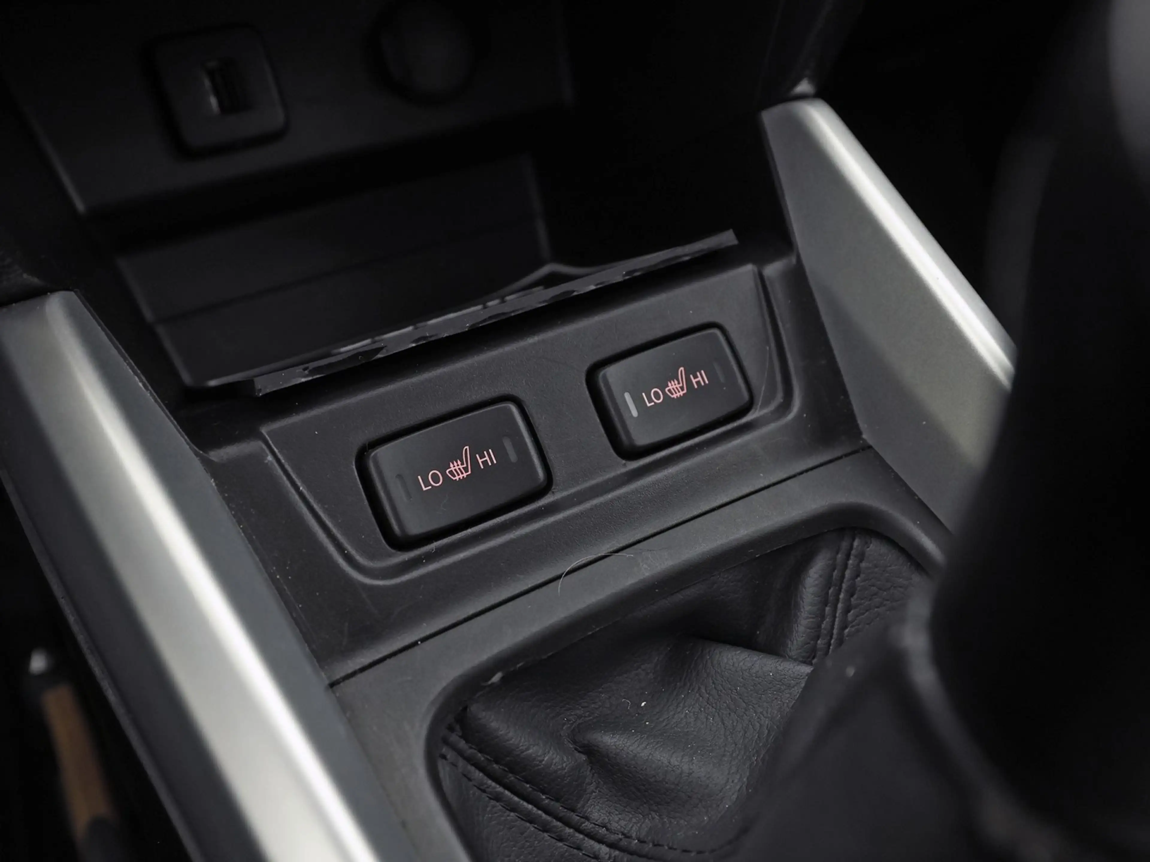 Suzuki Vitara 1.6 High Executive (PANORAMADAK, APPLE CARPLAY, NA — photo 13