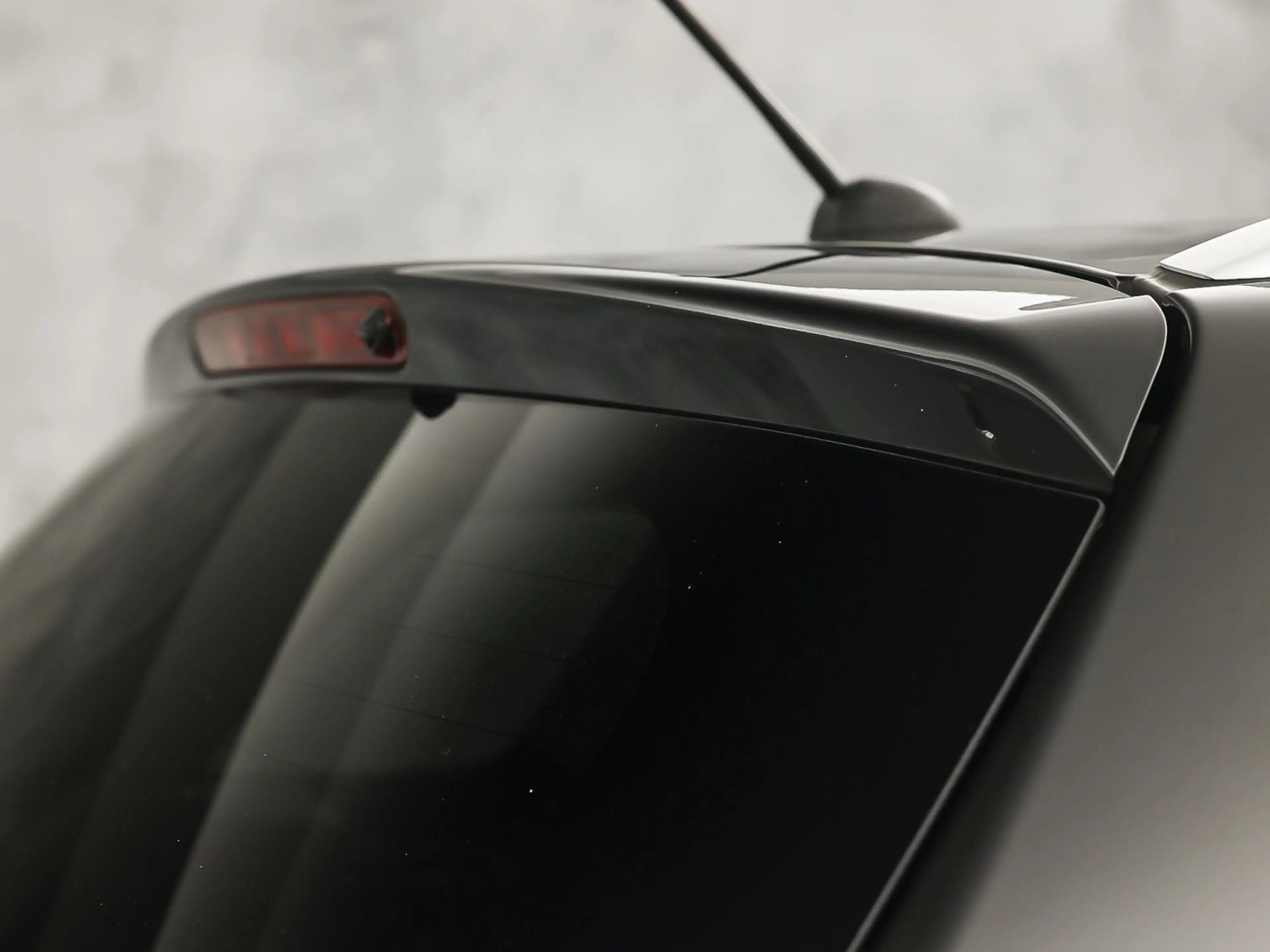 Suzuki Vitara 1.6 High Executive (PANORAMADAK, APPLE CARPLAY, NA — photo 28