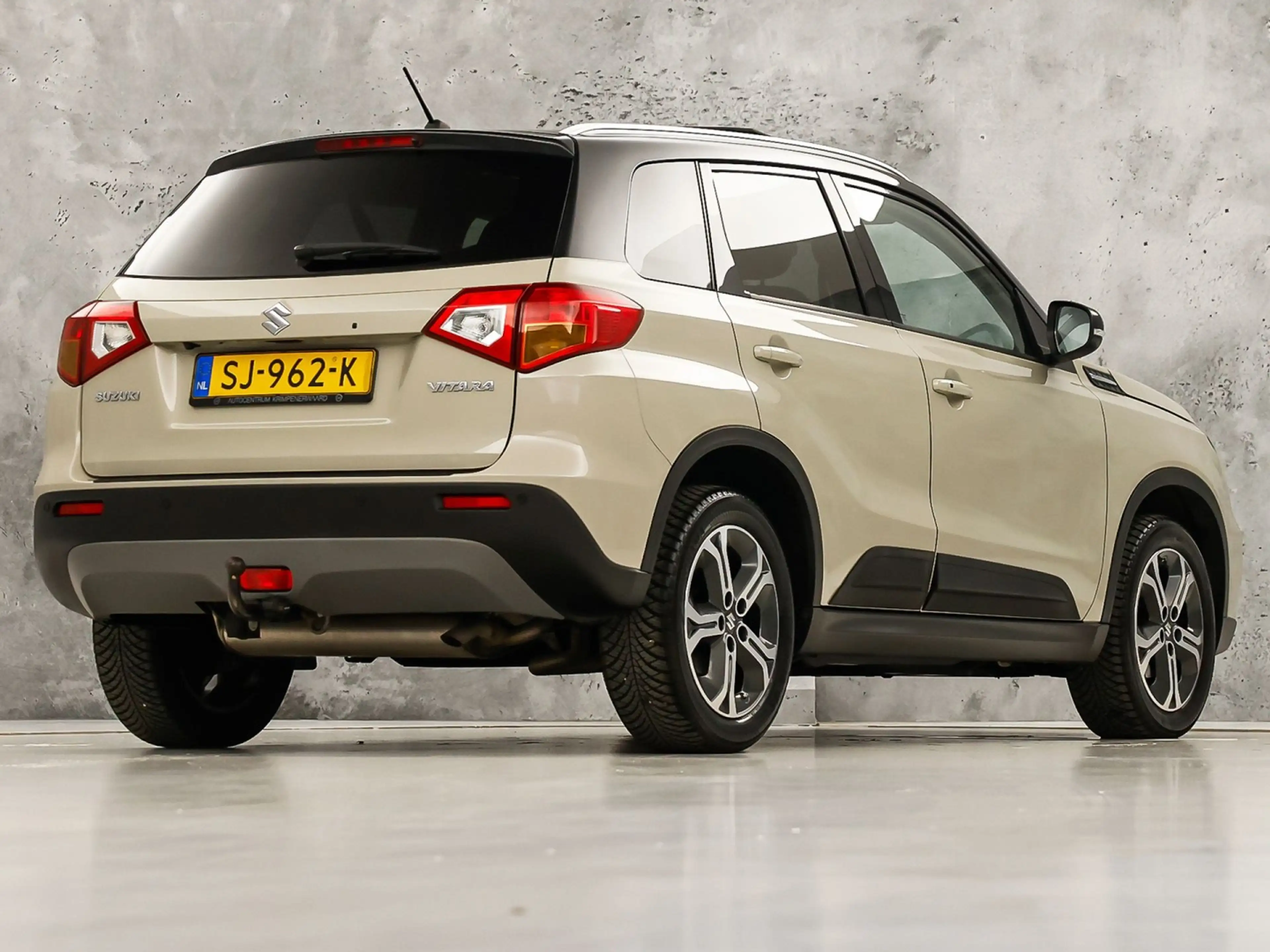 Suzuki Vitara 1.6 High Executive (PANORAMADAK, APPLE CARPLAY, NA — photo 5
