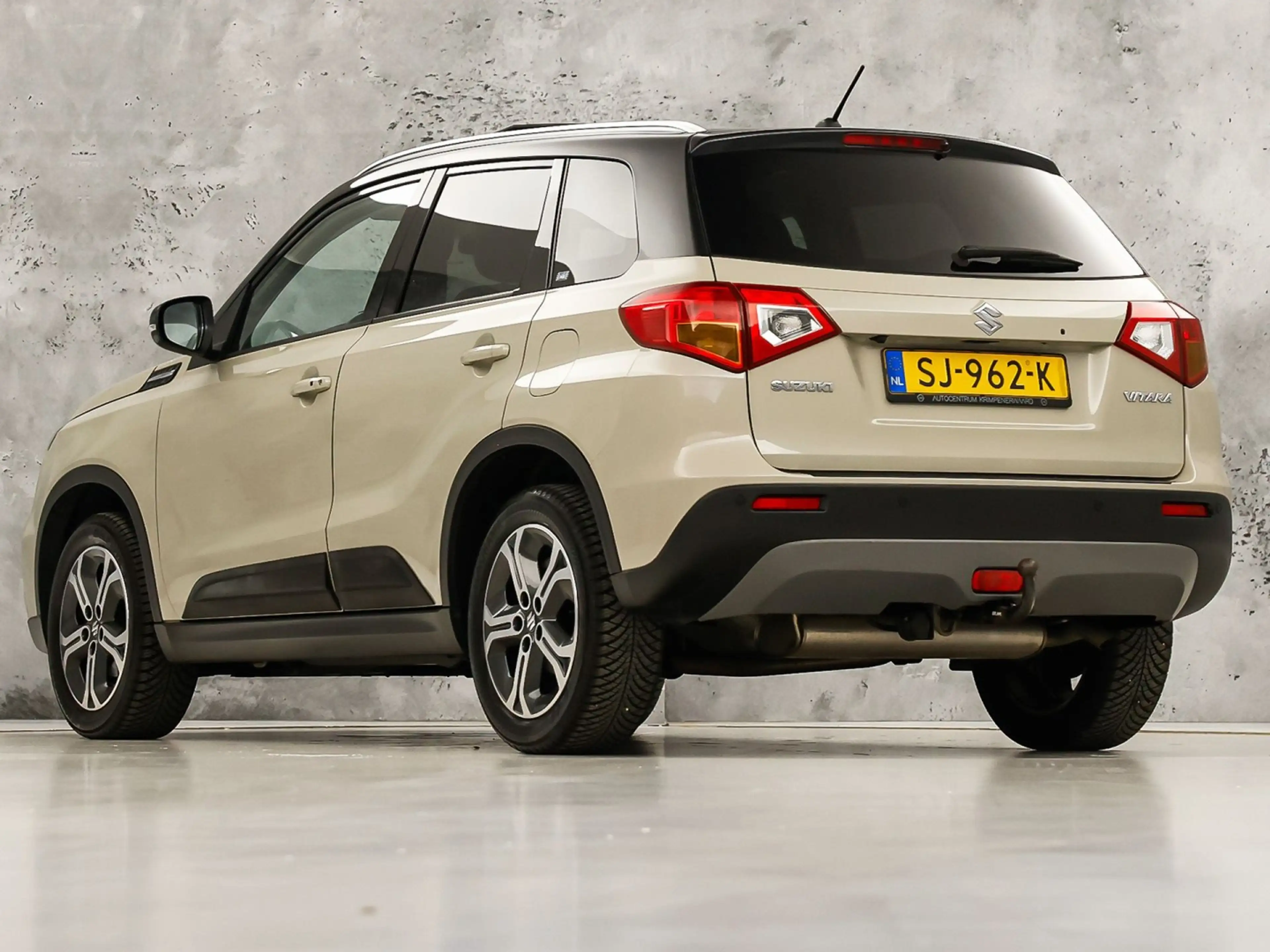 Suzuki Vitara 1.6 High Executive (PANORAMADAK, APPLE CARPLAY, NA — photo 3