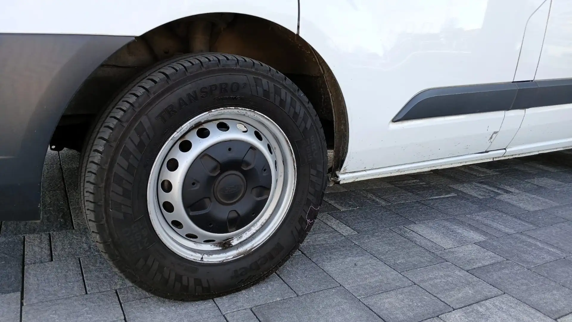 Ford Transit Custom 250 2.0 TDI *PREZZO COMPRENSIVO DI IVA* Bianco - 2