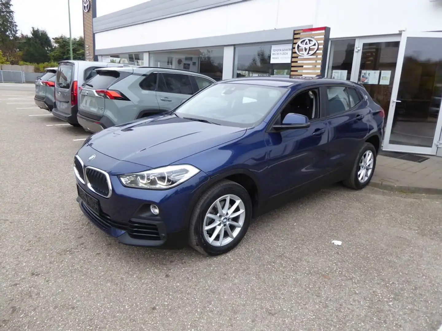BMW X2 sDrive18d Aut. *LED*NAVI*LEDER* Blau - 2