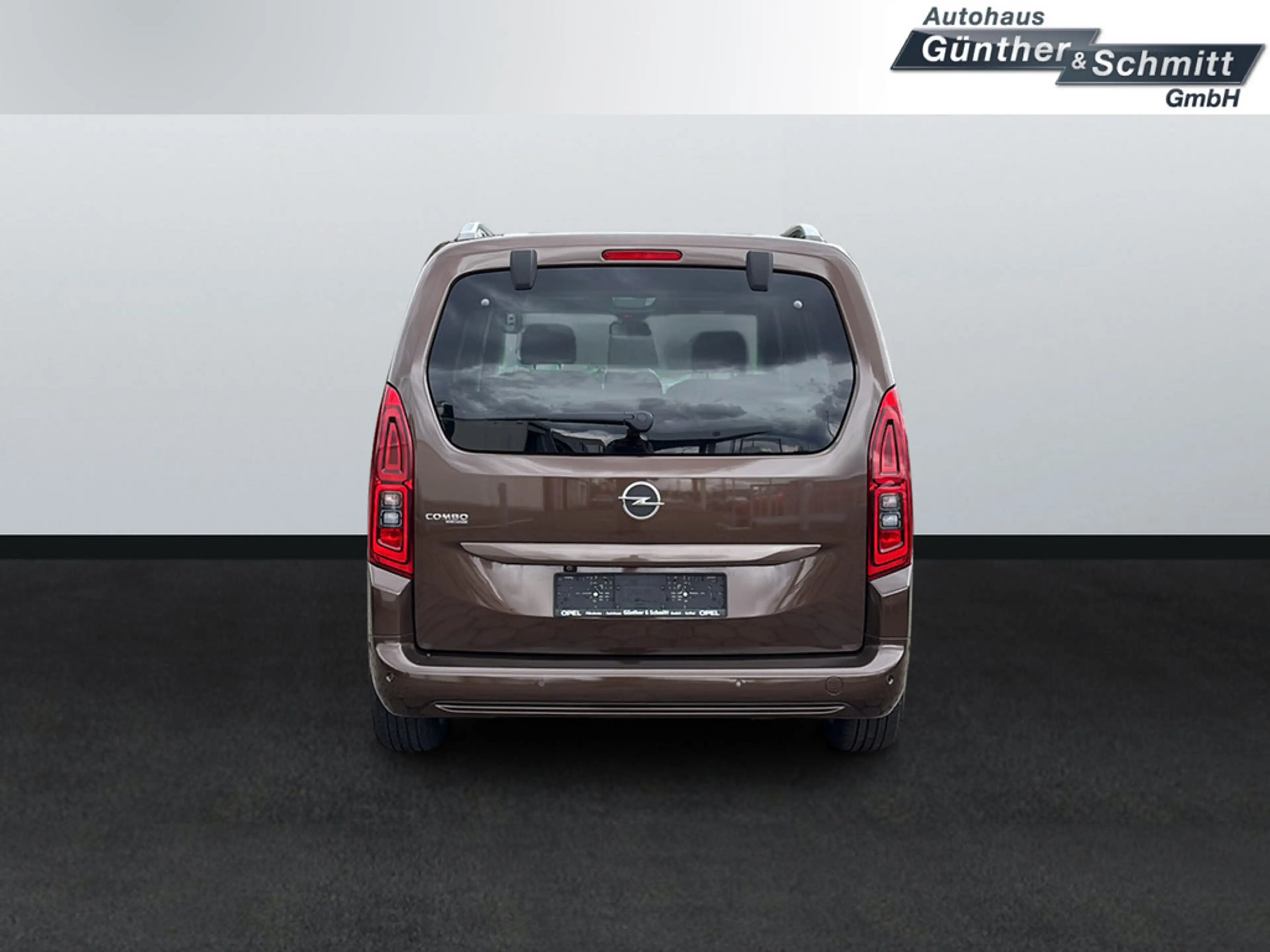 Opel Combo Life E 1.2 Innovation SHZ NAVI HUD PANO — photo 11