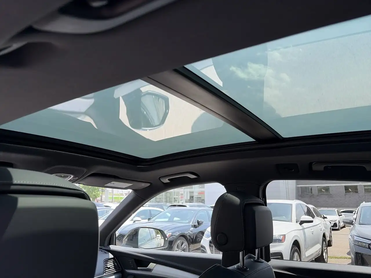 Audi Q5 снимка Audi Q5