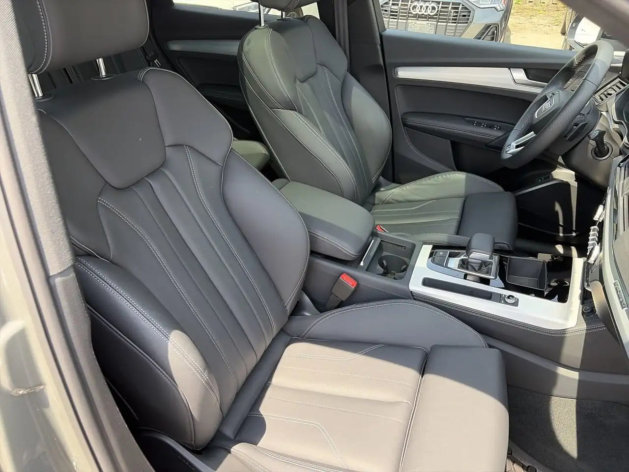 Audi Q5 снимка Audi Q5
