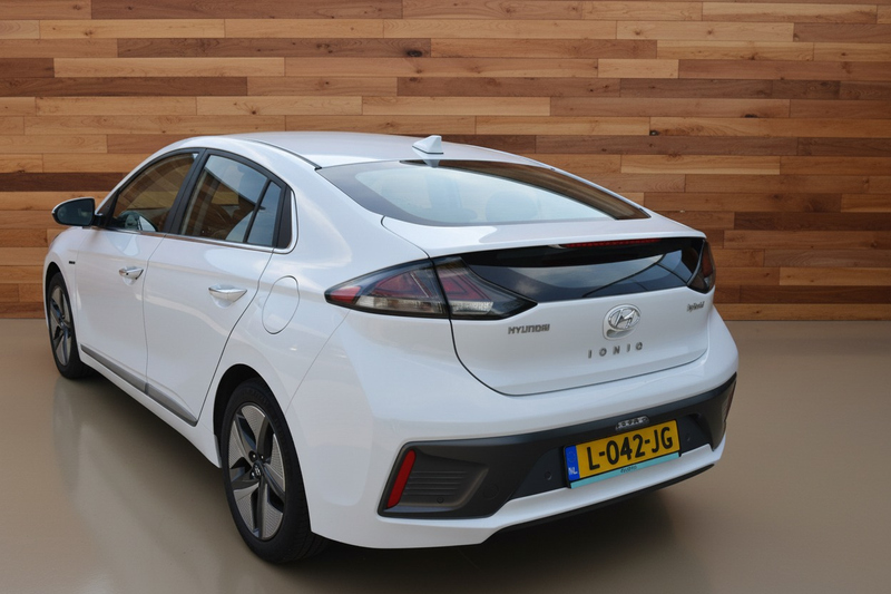 Hyundai IONIQ 1.6 GDi Premium - Plus | HYBRIDE — photo 3
